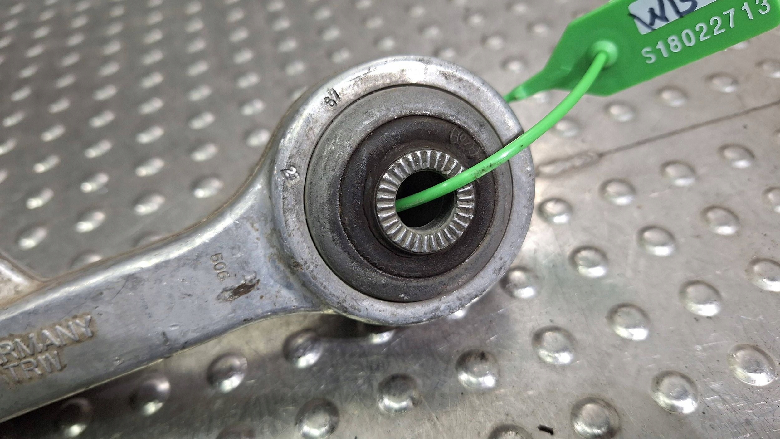 querlenker rechts vorne 6770452 BMW 7 E56 E66 6 E63 E64