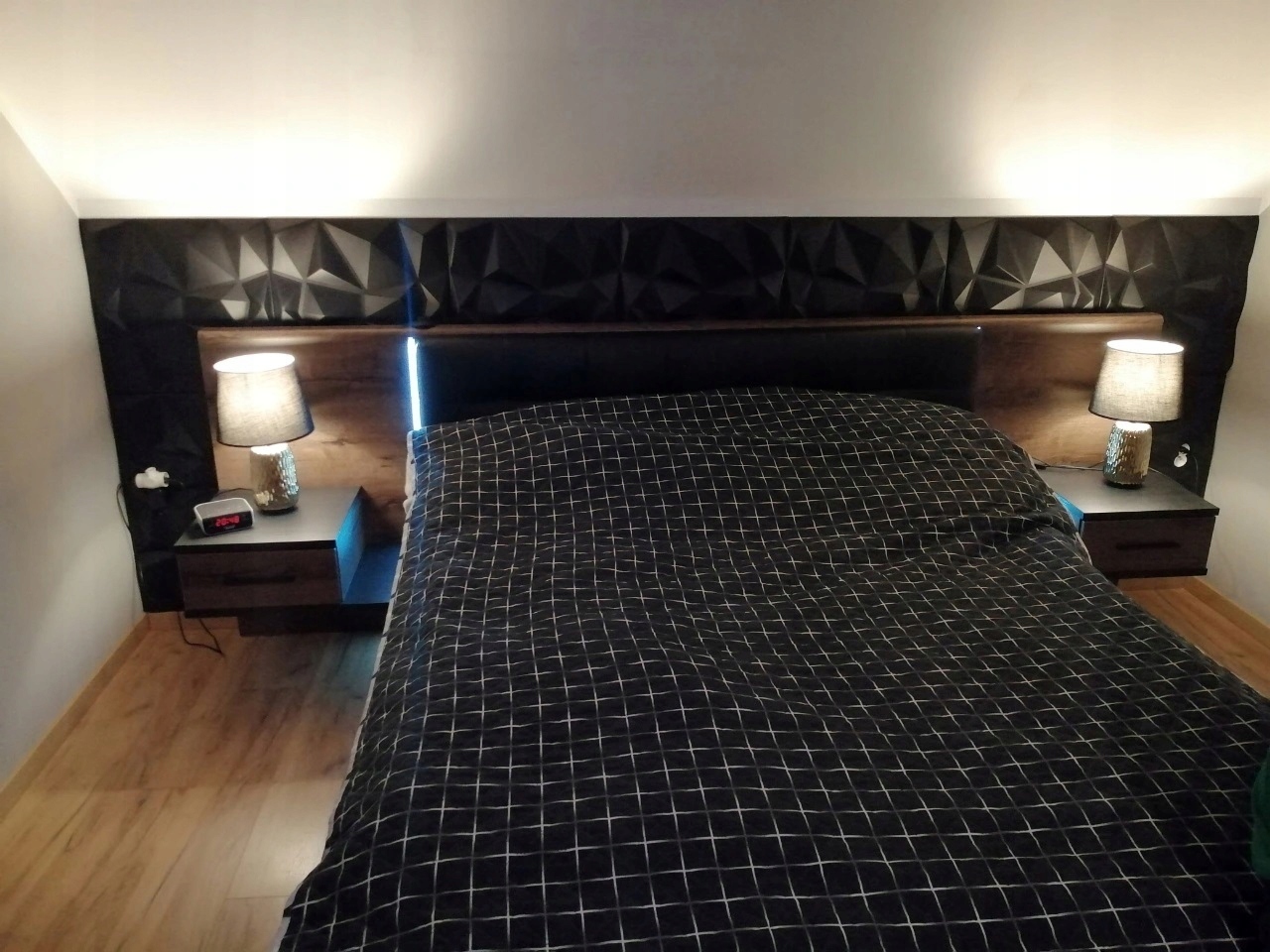 CZARNE PANELE ŚCIENNE DIAMENT CZARNY WZÓR 3D PIANKOWY KASETON SUFITOWY Grubość 4 mm