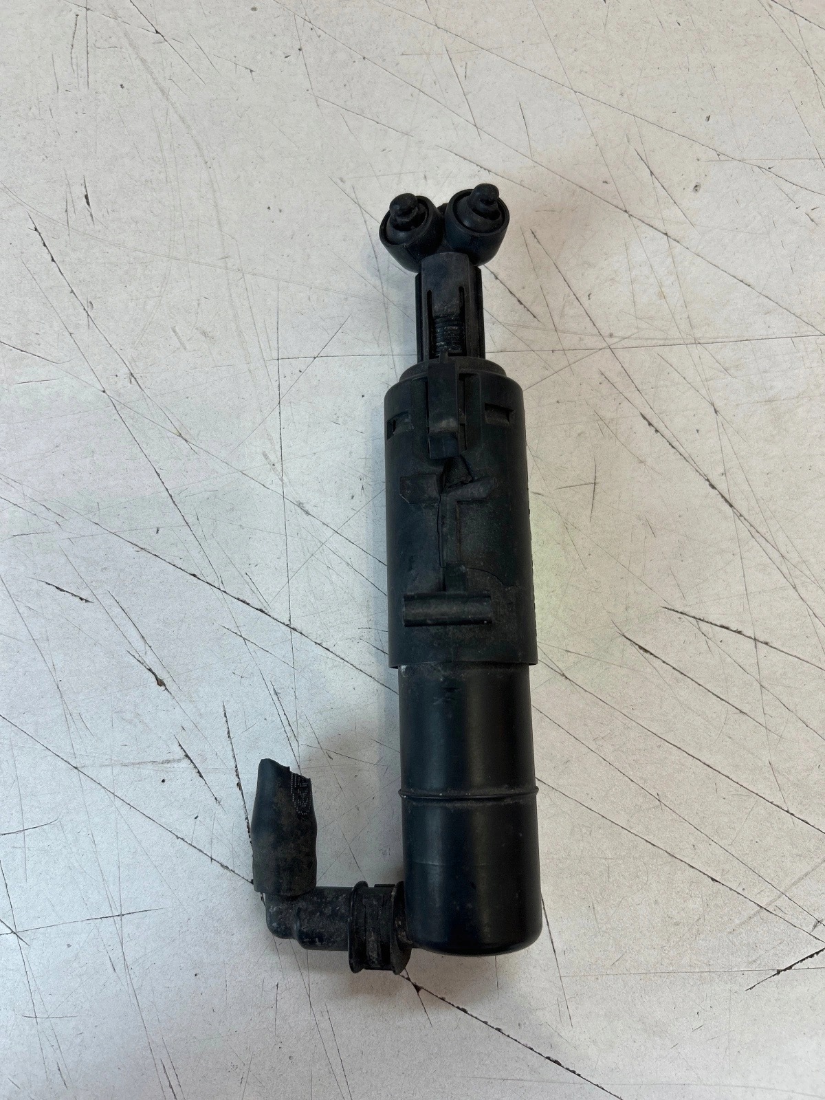 washer reflektora lights right front Mercedes W204 C klasa