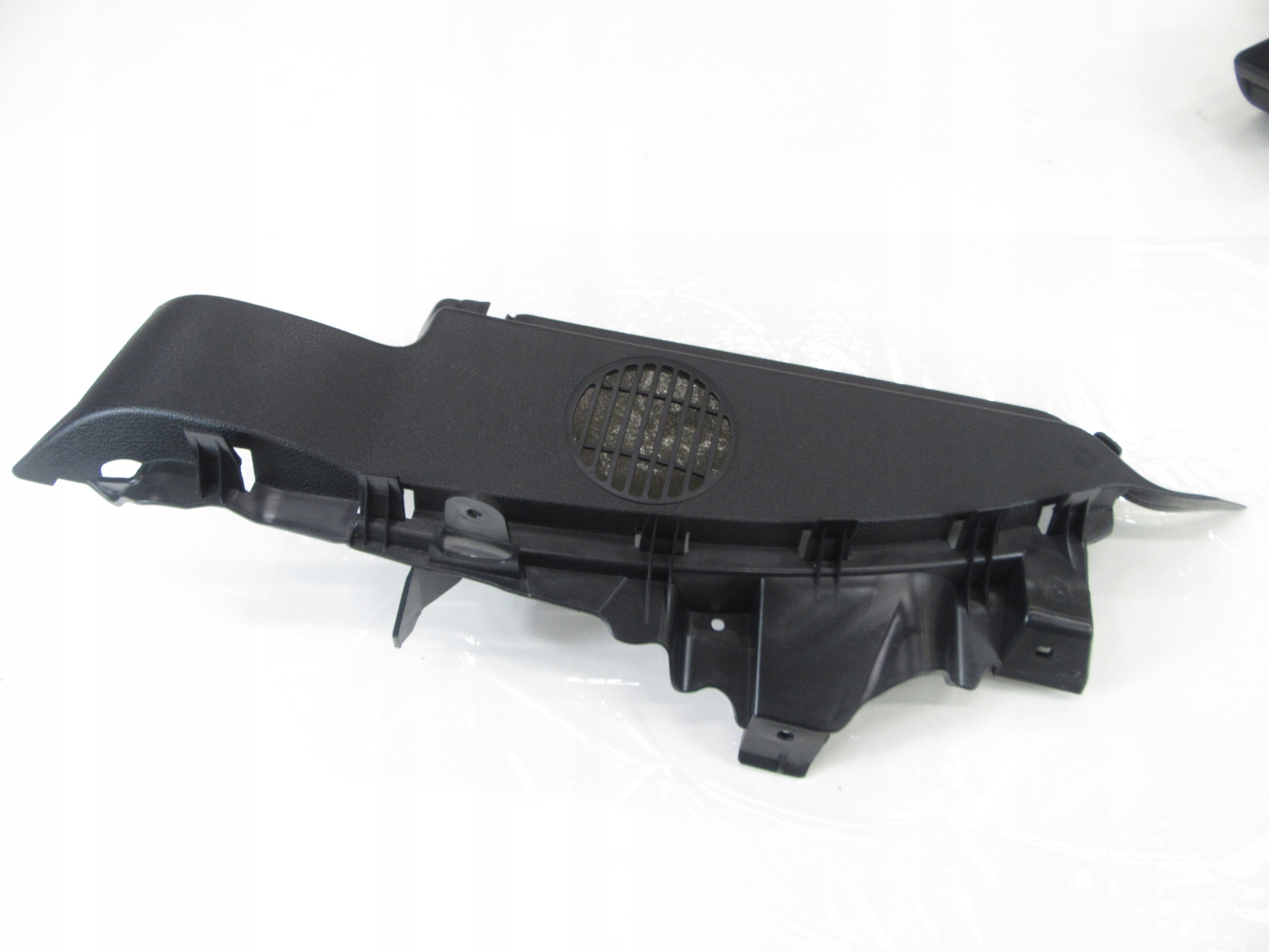 holder cover supports bracket polki left rear part boot BMW e81