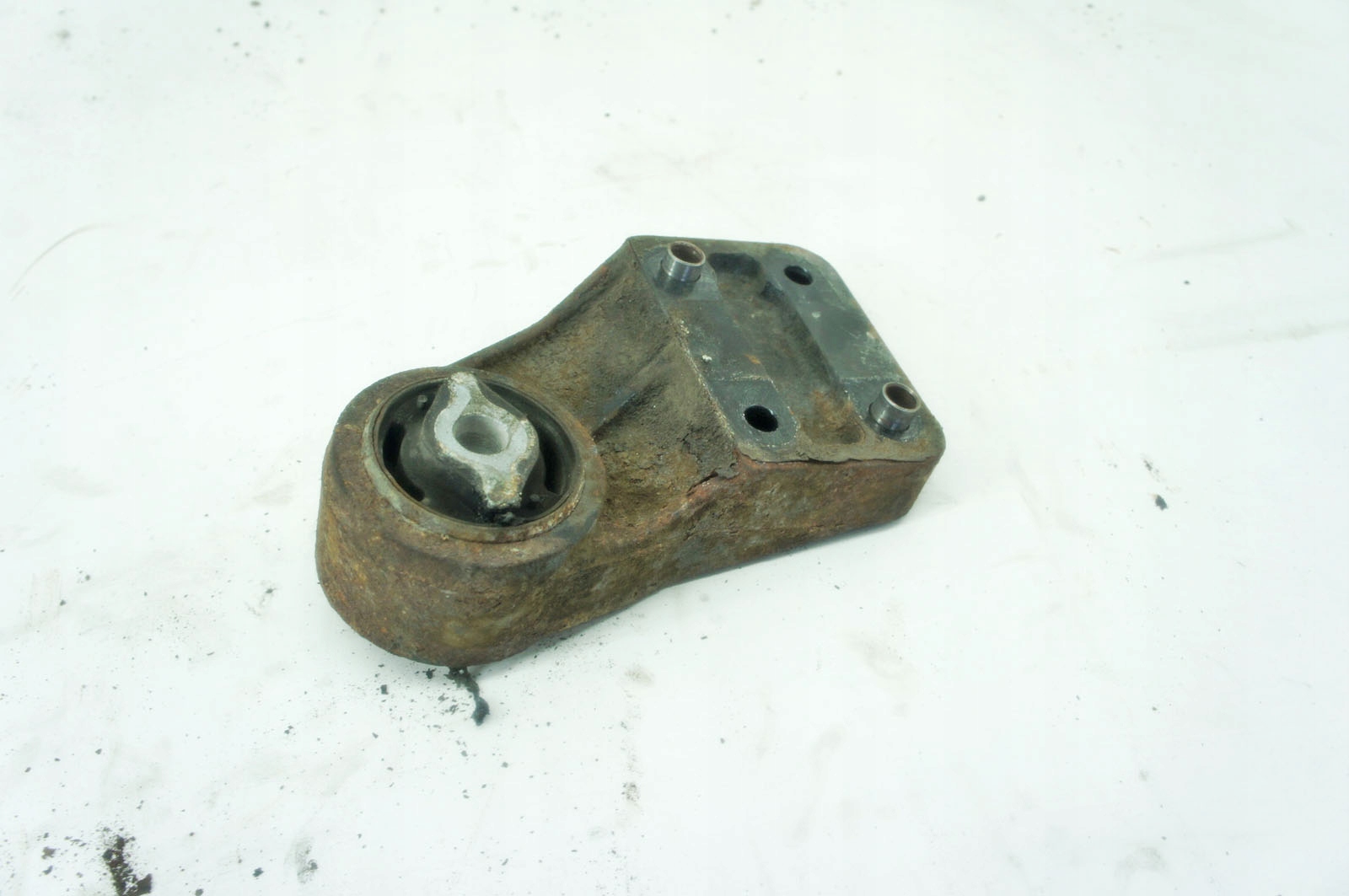 3455653 - Ip453 Maserati Quattroporte V Мостова Лапа права задня