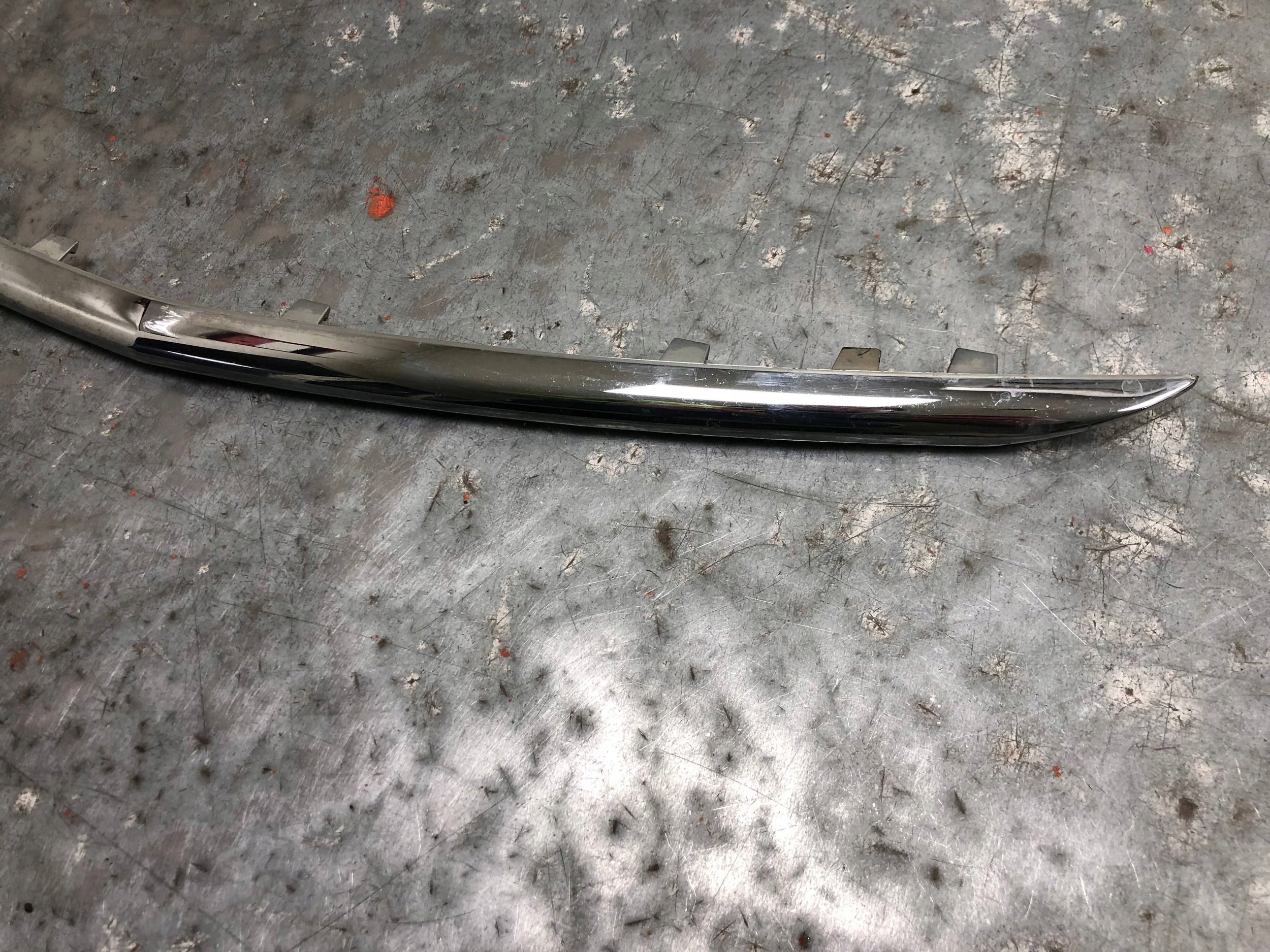 moulding CHROM GRILLA OPEL INSIGNIA A 13264457