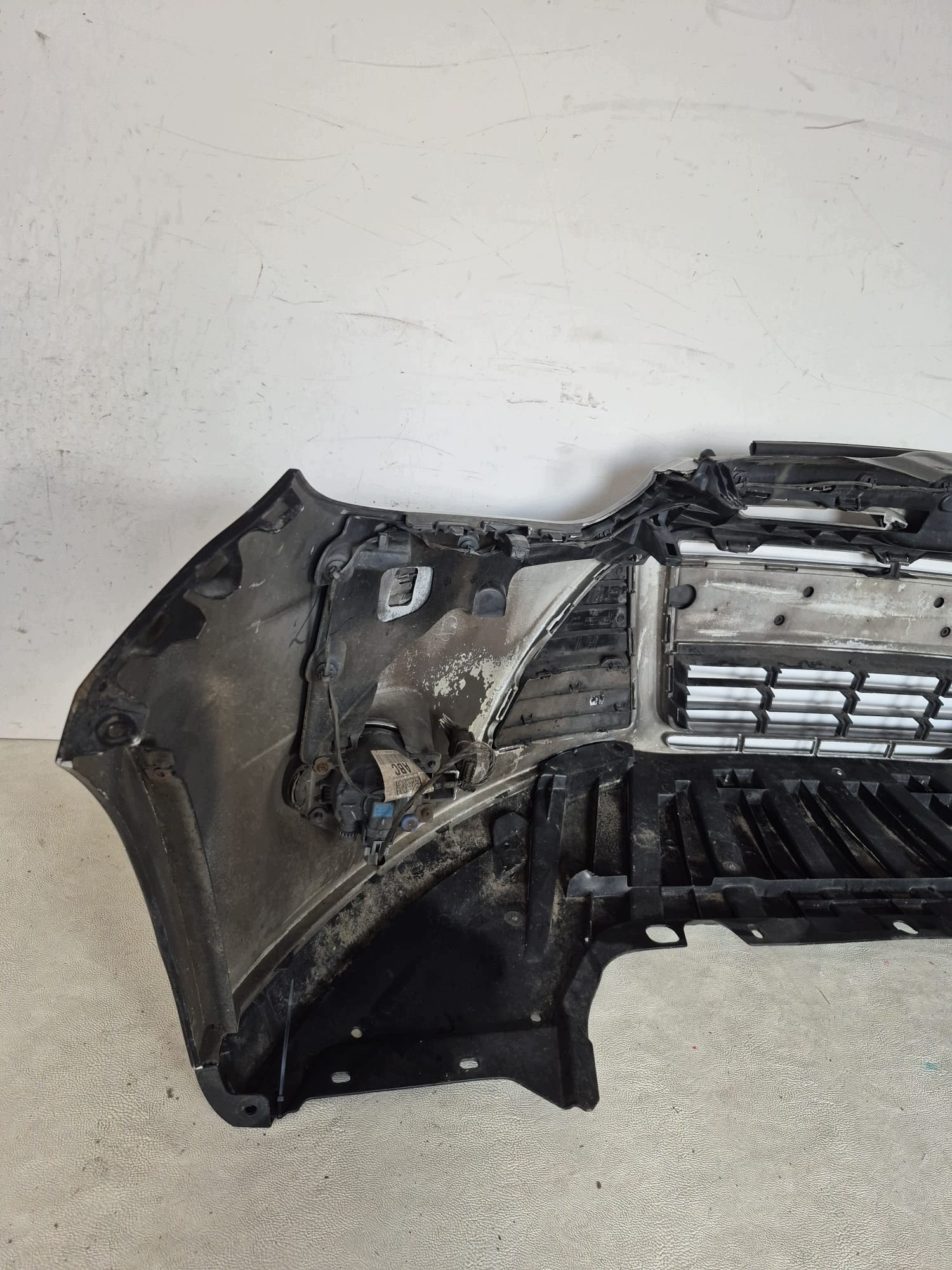 FORD FOCUS MK3 11- bumper front front SPR BM51-17757-A LAK.F8