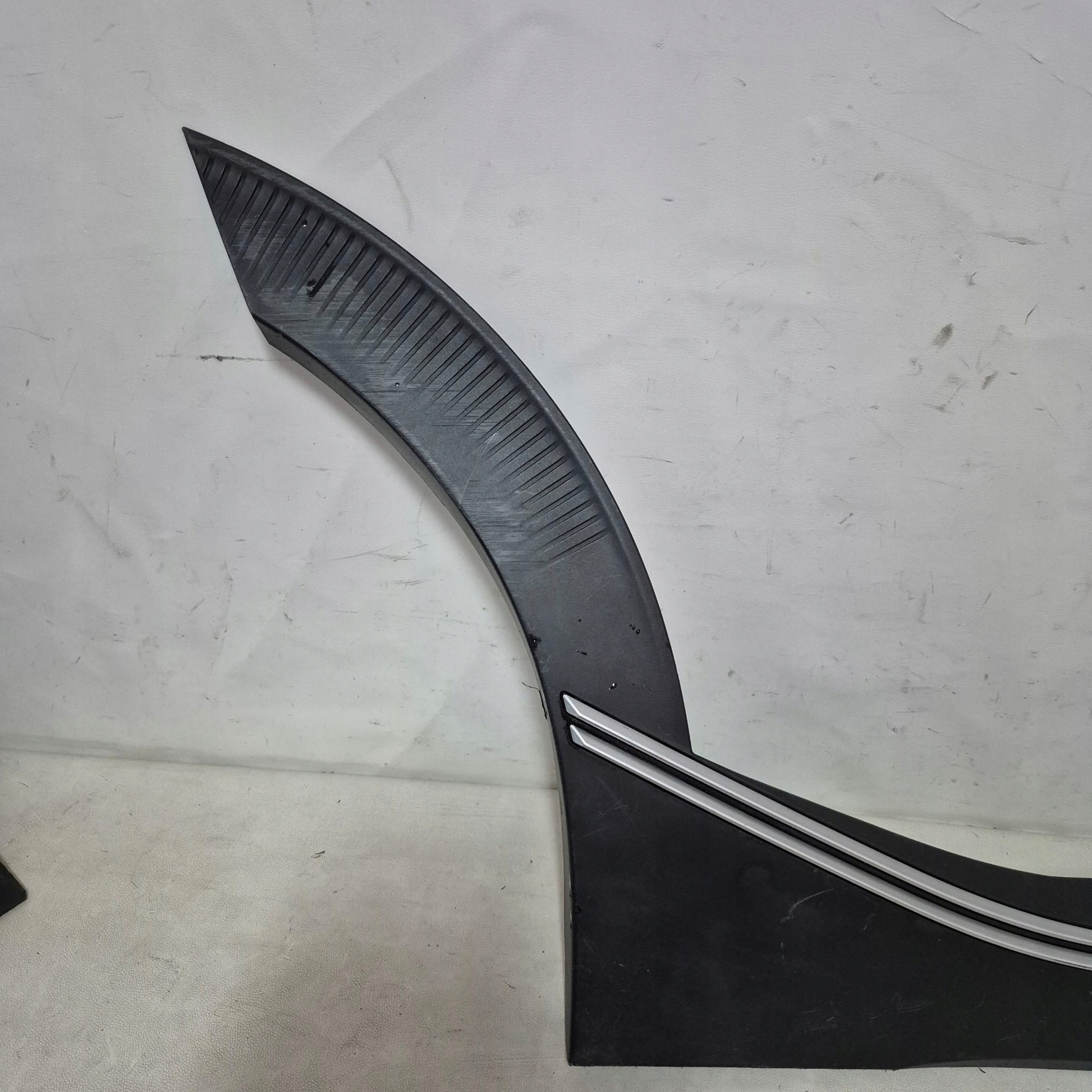 KIA EV6 -> moulding cap door right rear part rear 87734-CV000