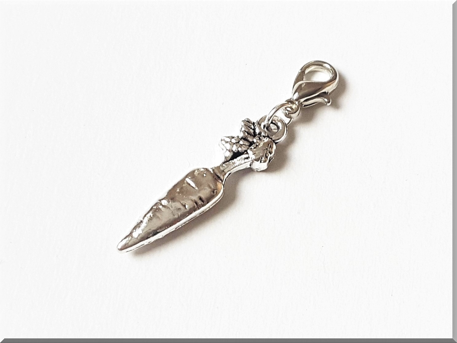 

Metalowa Zawieszka Charms 3D Marchewka