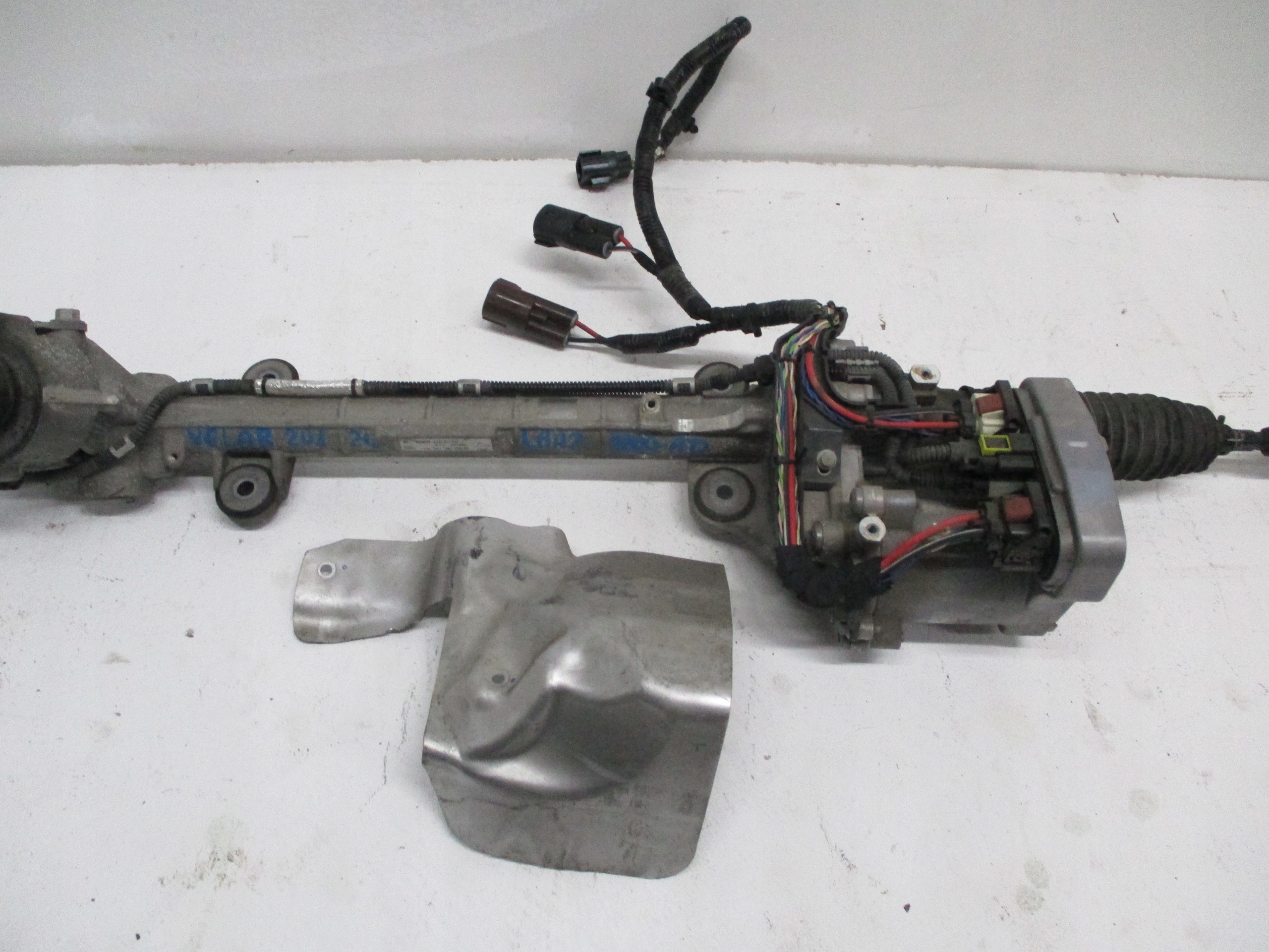 Lenkgetriebe RANGE ROVER VELAR L8A2-3200-AD