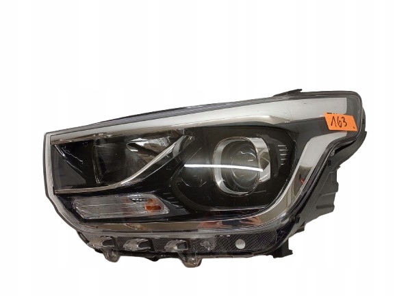 HYUNDAI H1 LIFT 17- LAMPA LEWA SOCZEWKA 92101-4H610 - CAŁA - ŁADNA