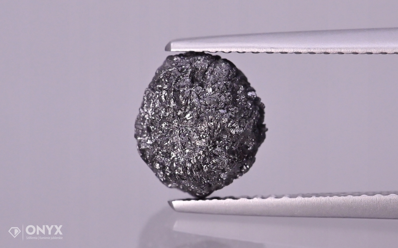 Diamant černý hrudkující 9x7,5 mm