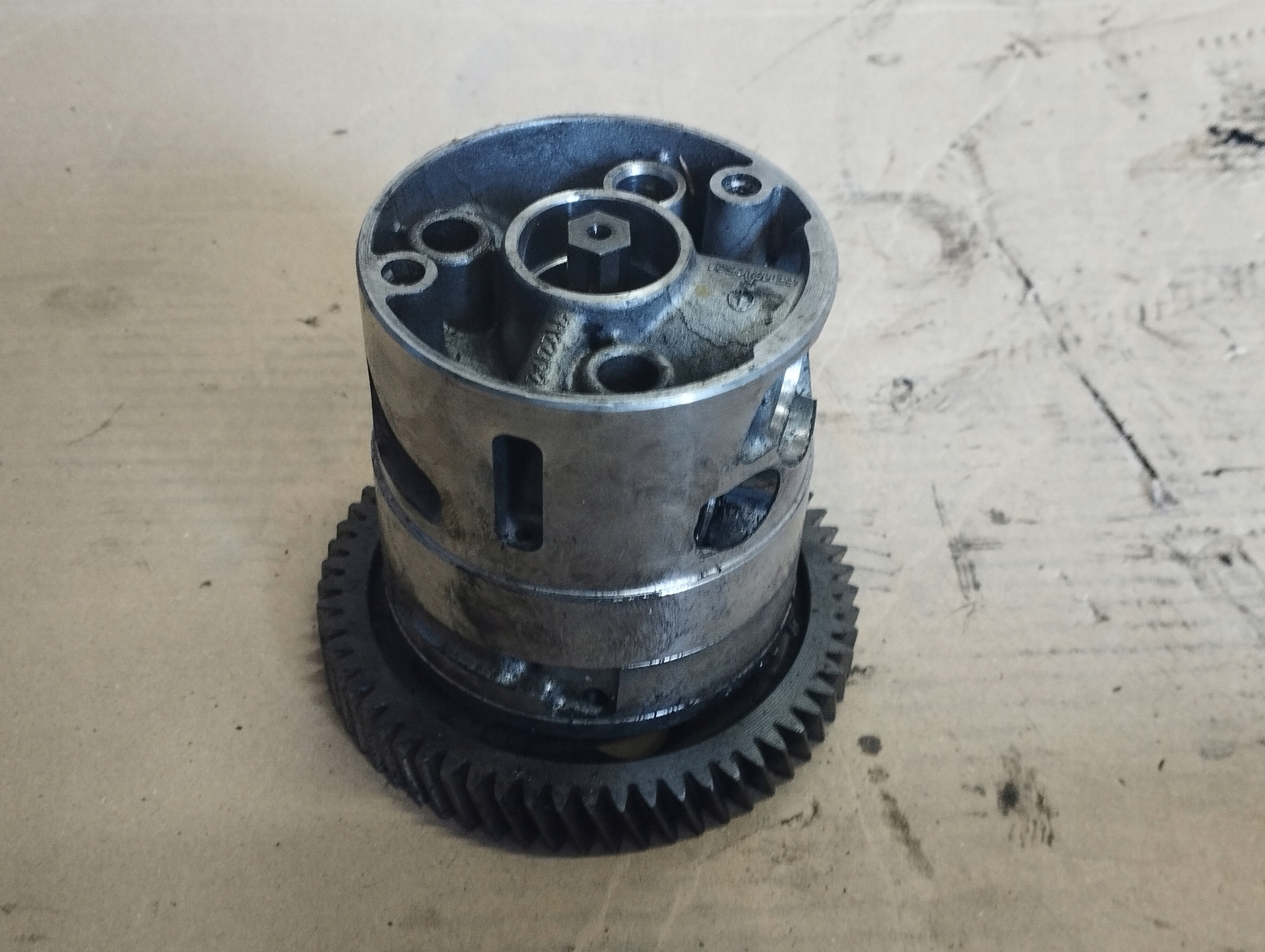 POMPA OLEJU MERCEDES SPRINTER 2.2 CDI| A6511810312 Producent części Mercedes-Benz OE