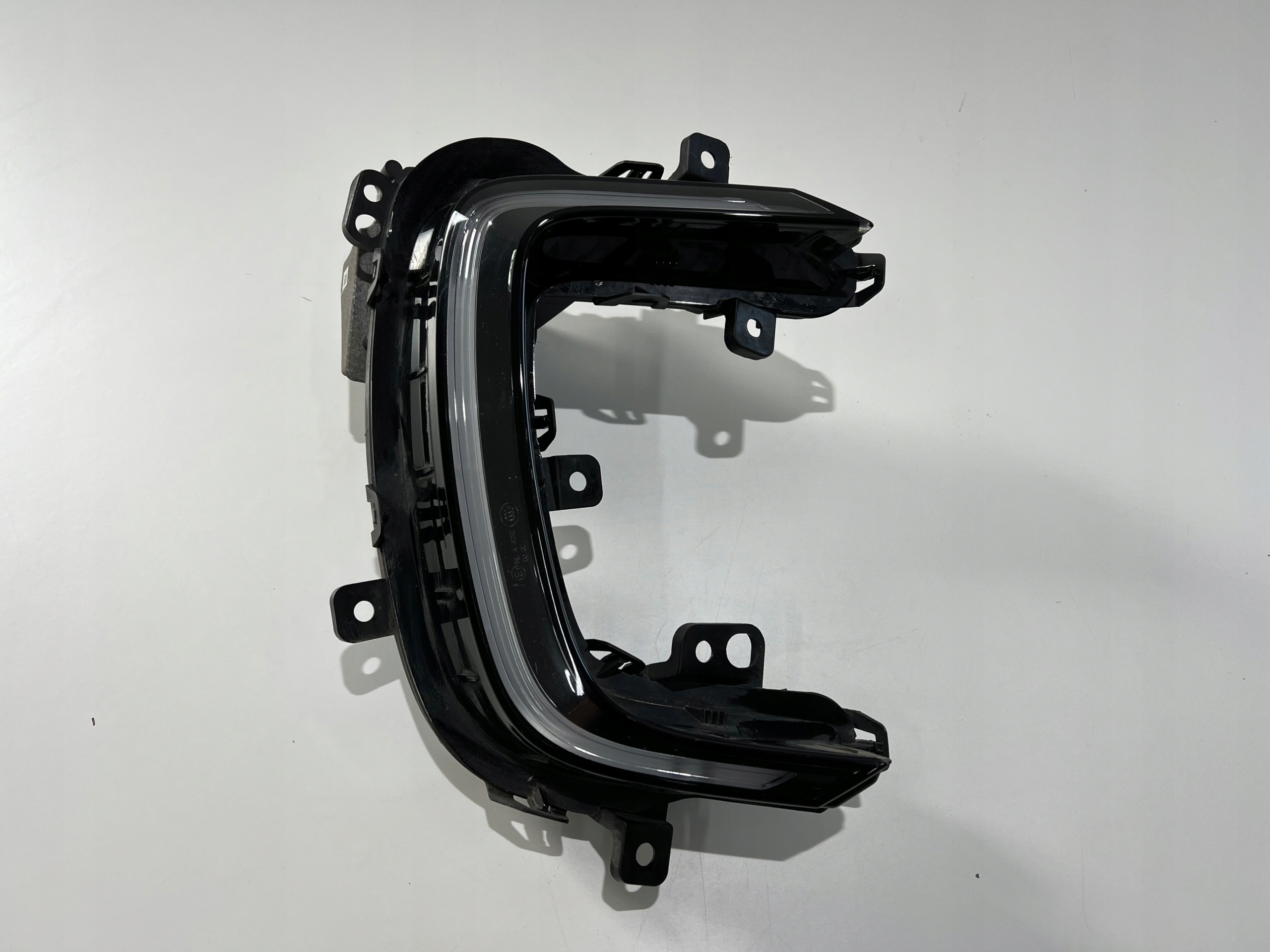 противотуманная P volkswagen oe 12E941056E