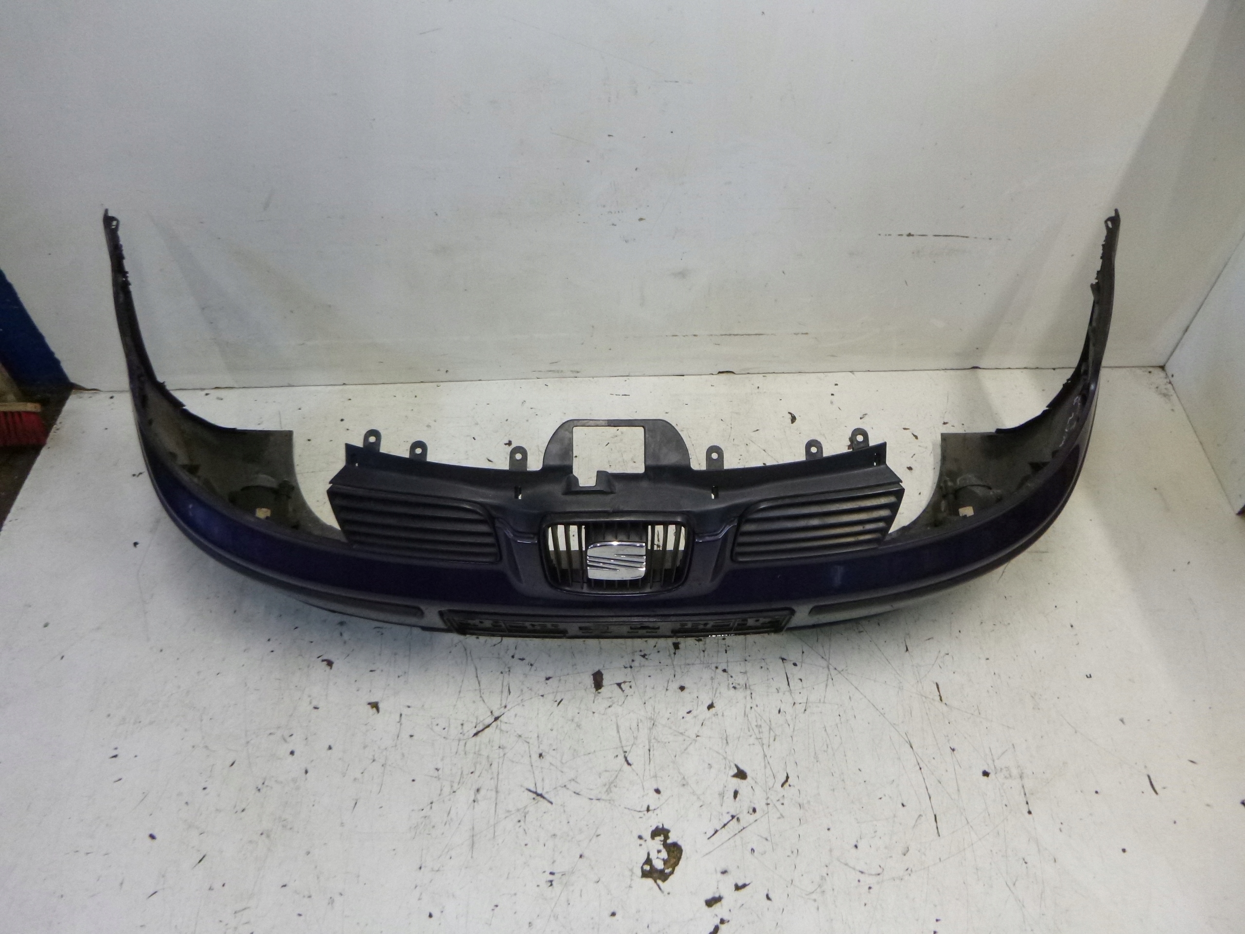 front bumper front Seat TOLEDO II 1M0807221 98-05 SEAT LEON