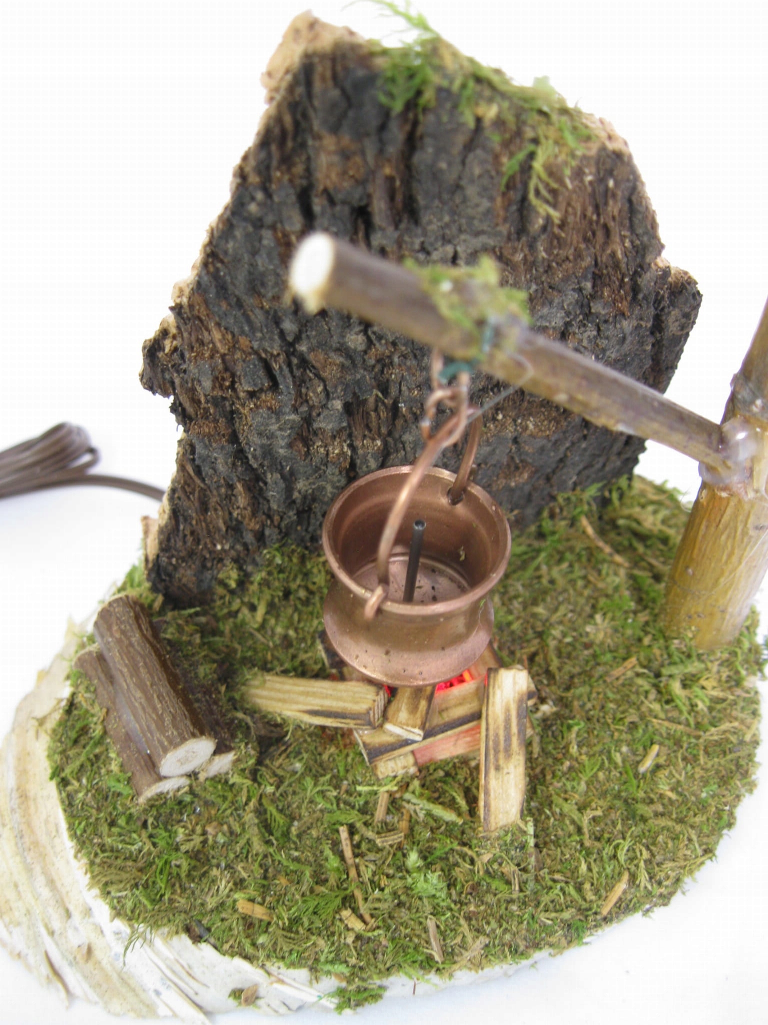 Dekorácia Vianočného Betlehu Oheň S Kublom A Generátorom Dymu