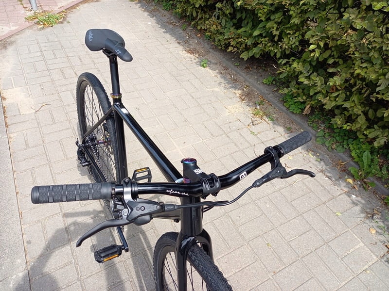 Octane One Gridd Flat Black Rozmiar XL EAN (GTIN) 5025324010325