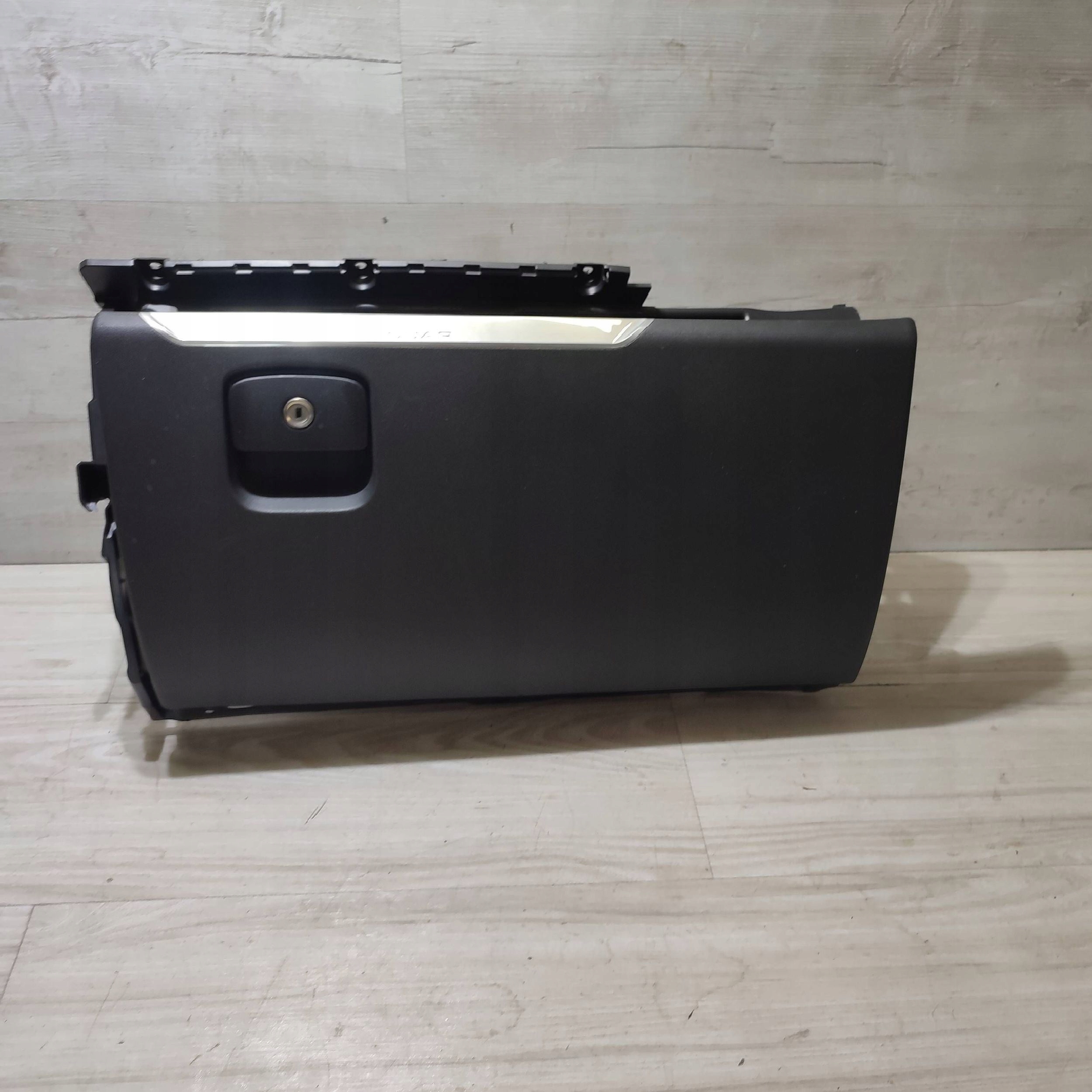 passenger compartment Jaguar F-Pace GX73060K63A