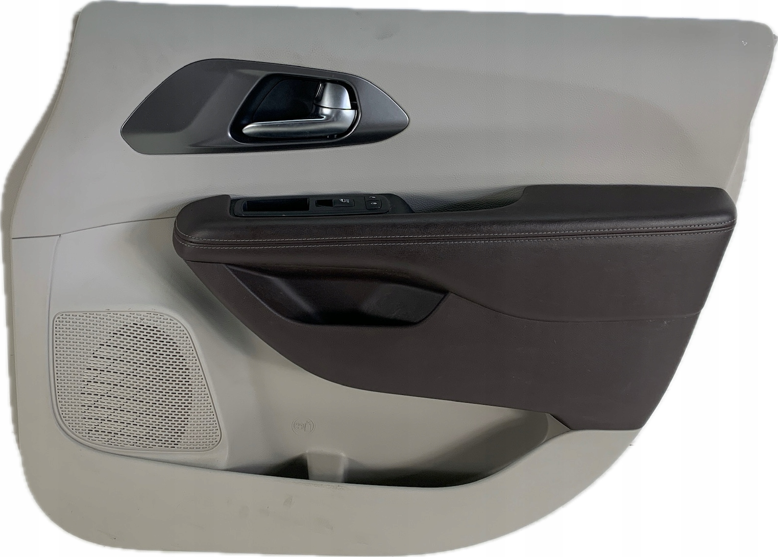 CHRYSLER PACIFICA II 16- дверные карты правый передний 6SZ393D2AD