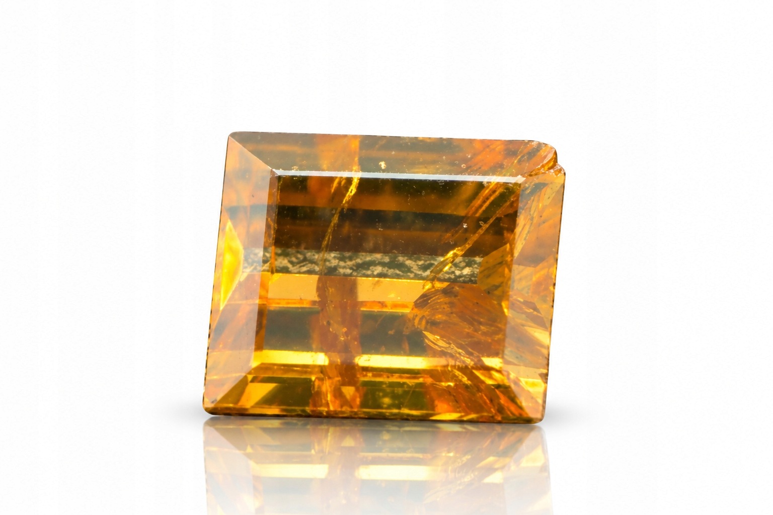 Přírodní diamant 0.03 ct Oranžová bageta certifikát Wbd