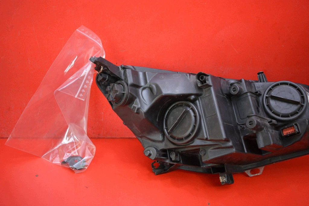 REFLEKTOR left light front EU 1EG010011 OPEL ASTRA 4 IV J 09-12