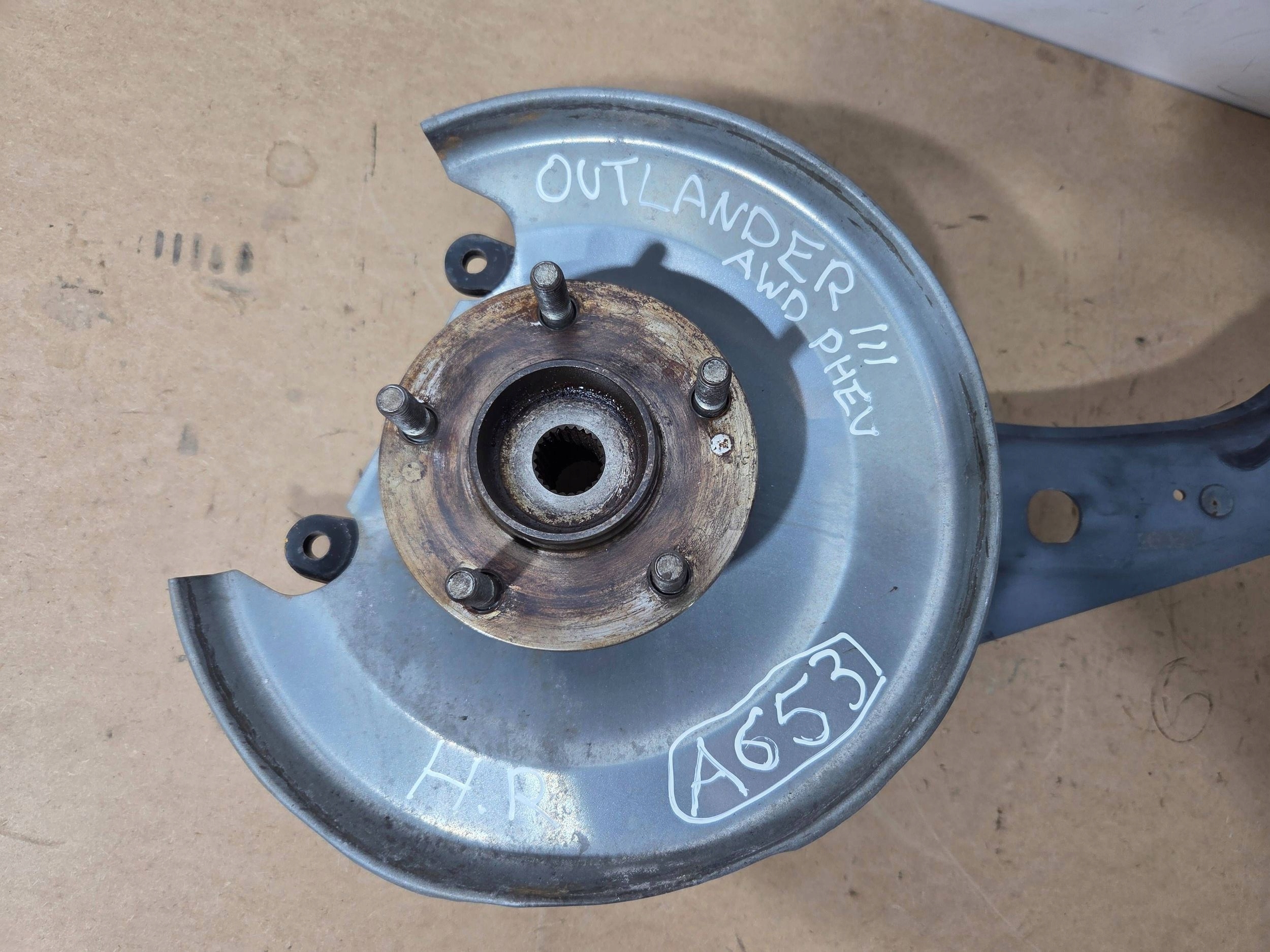 Mitsubishi Outlander III AWD 2,4 PHEV swing rear right (A653)