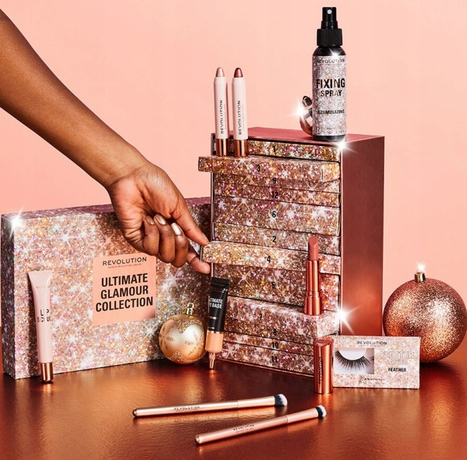 MakeUp Revolution Ultimate Glamour Collection Kalendarz Adwentowy 12 Okien Marka Makeup Revolution
