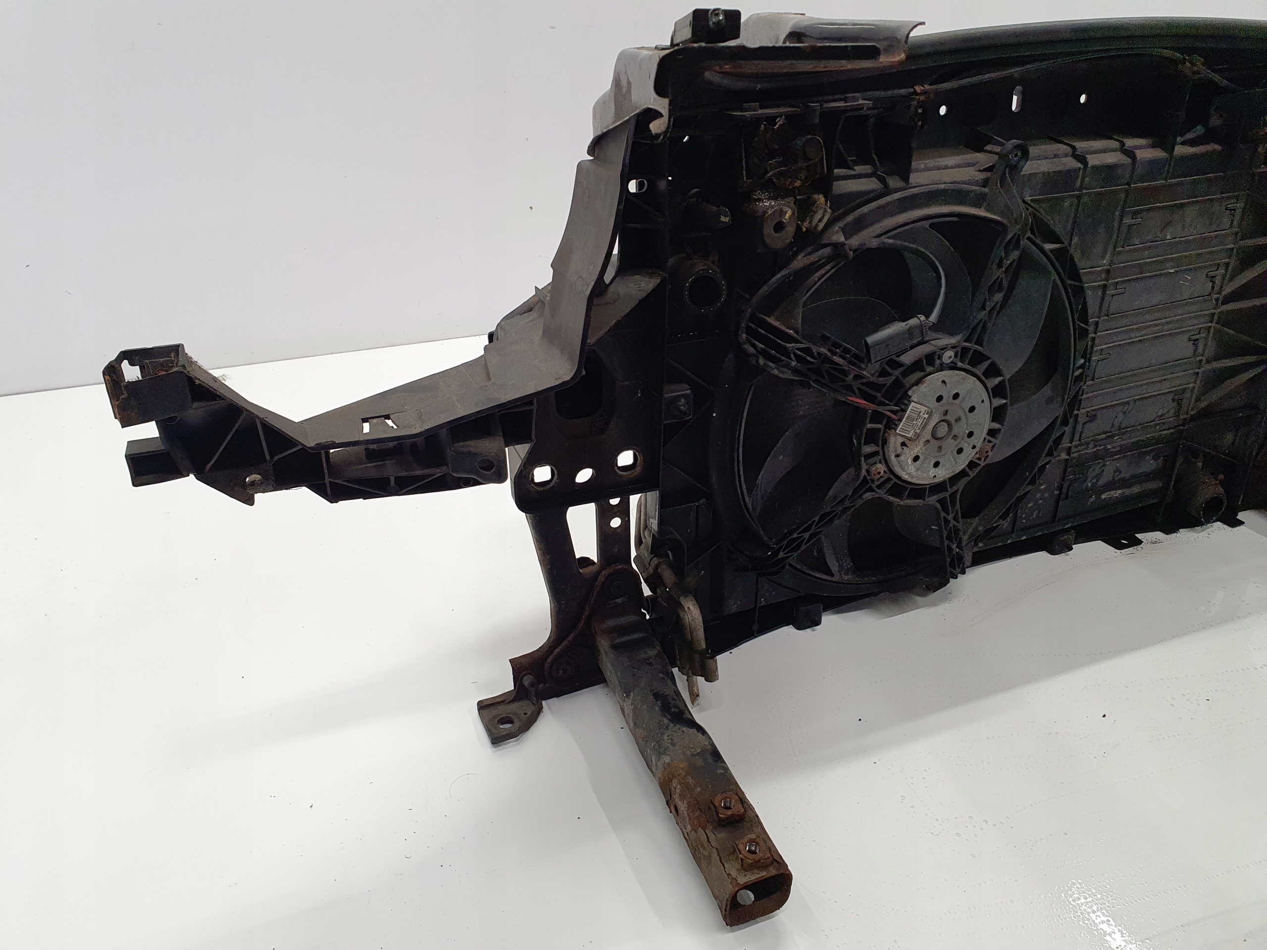 MINI COOPER R56 PAS PRZEDNI 1.6B Typ samochodu Samochody osobowe