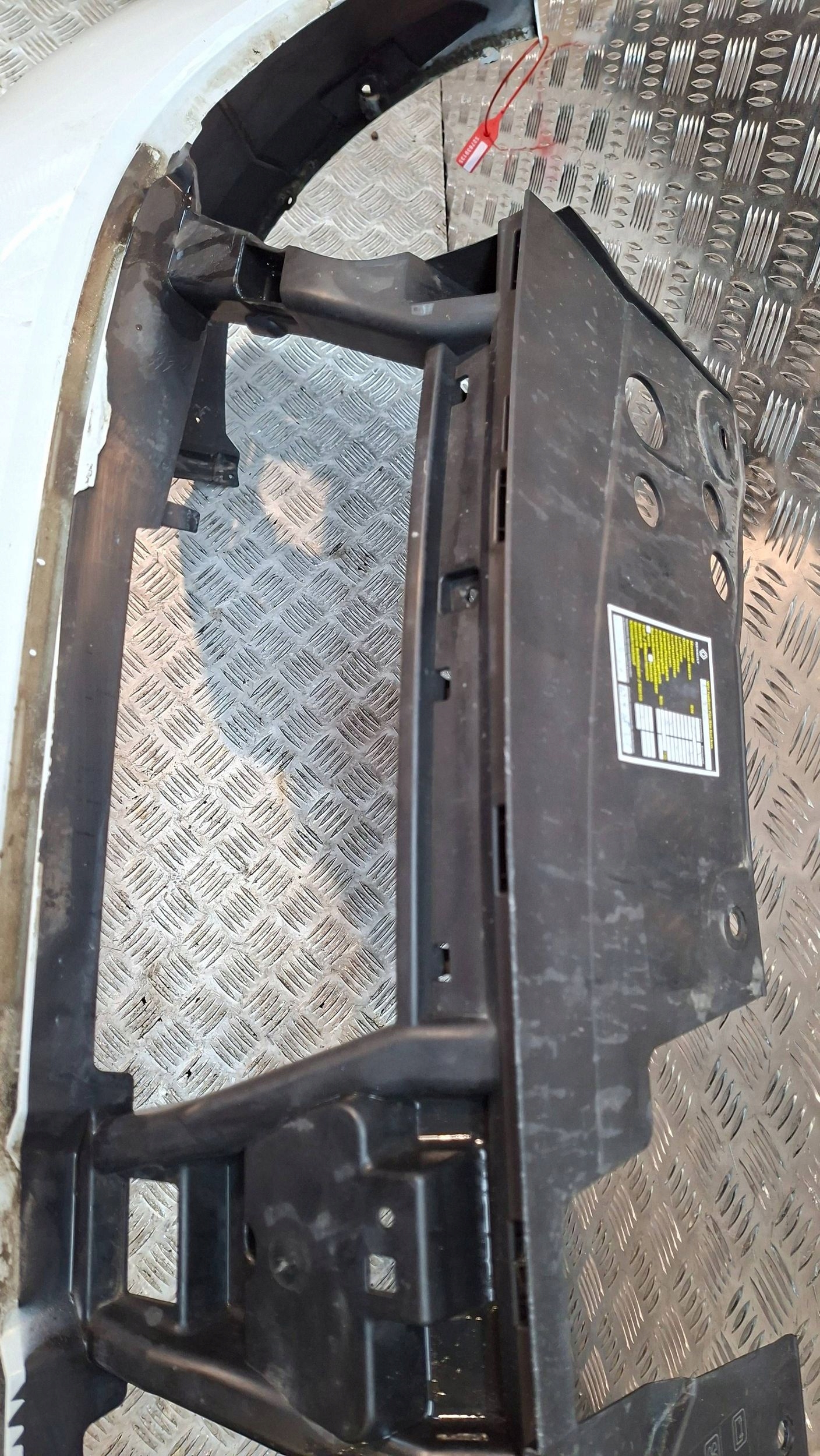 bumper front 620221776R DACIA DUSTER II 2017