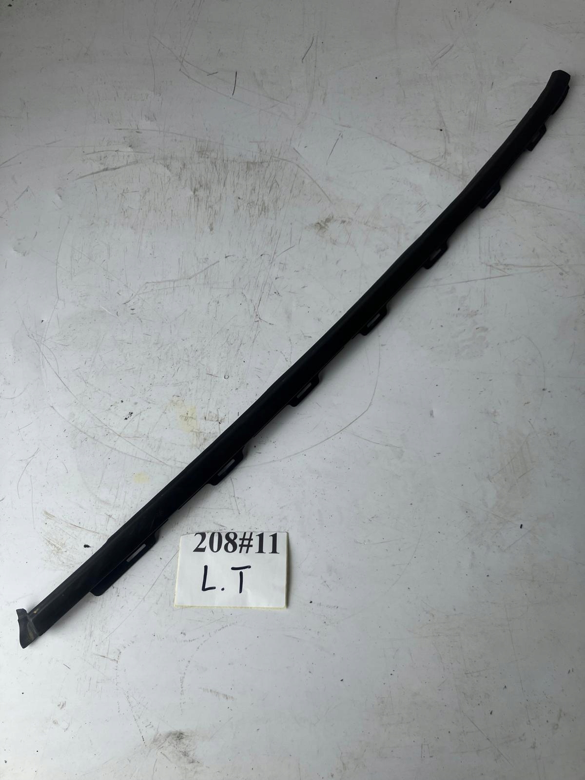 moulding dust door left rear part PEUGEOT 208 5D