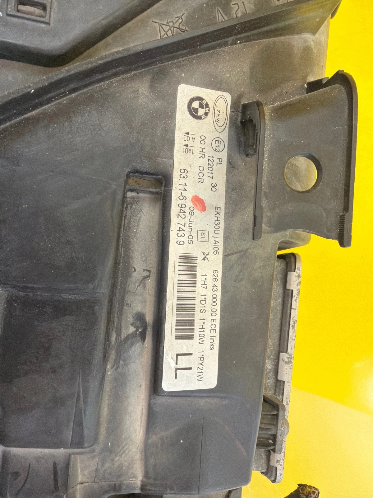 light left BMW 3 E90 E91 BI-XENON Skretna 6942743.9
