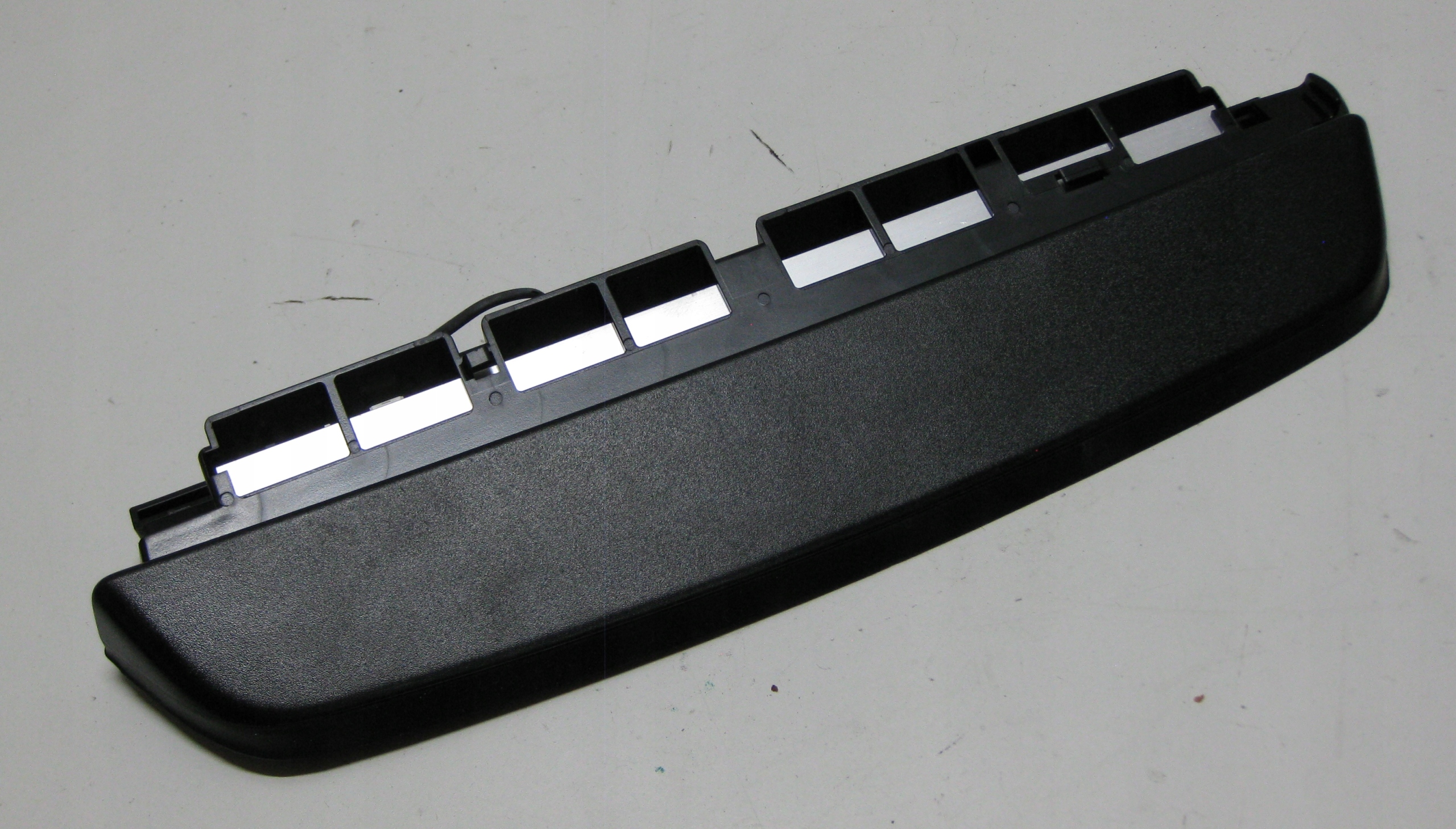 BMW 5 G30 3.0D 19R TRZECIE light STOP 7360527
