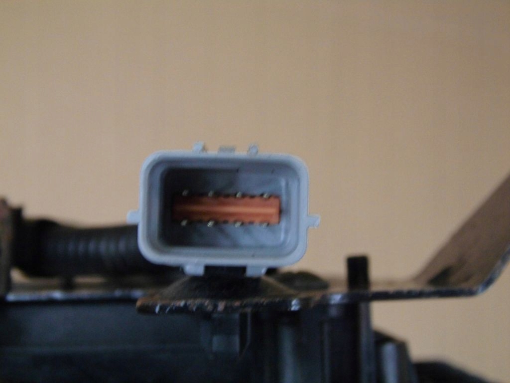 Kia Stinger module sensor martwego pola punktu left J595850001