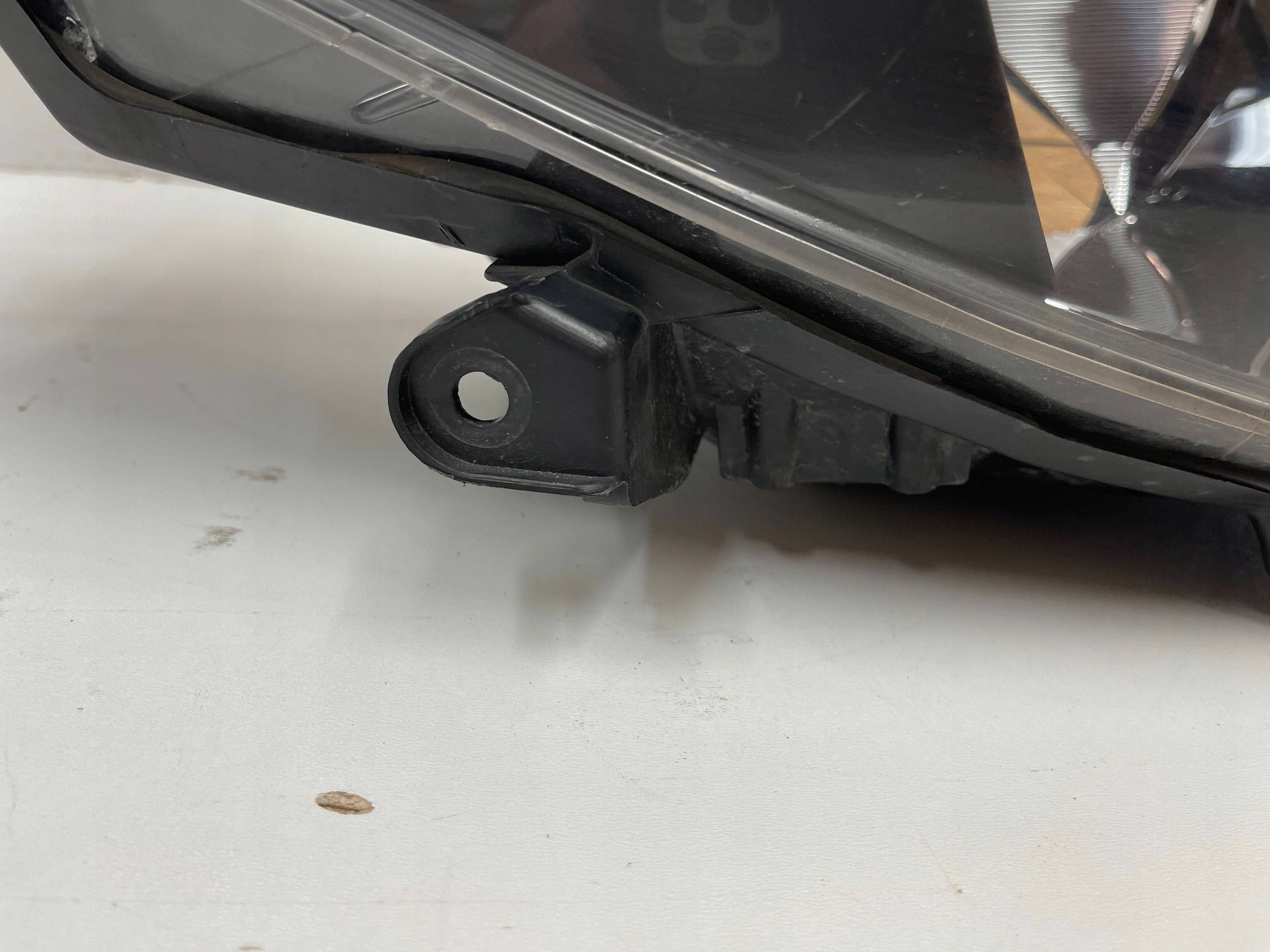 REFLEKTOR light right right Toyota Yaris 3 III LIFT