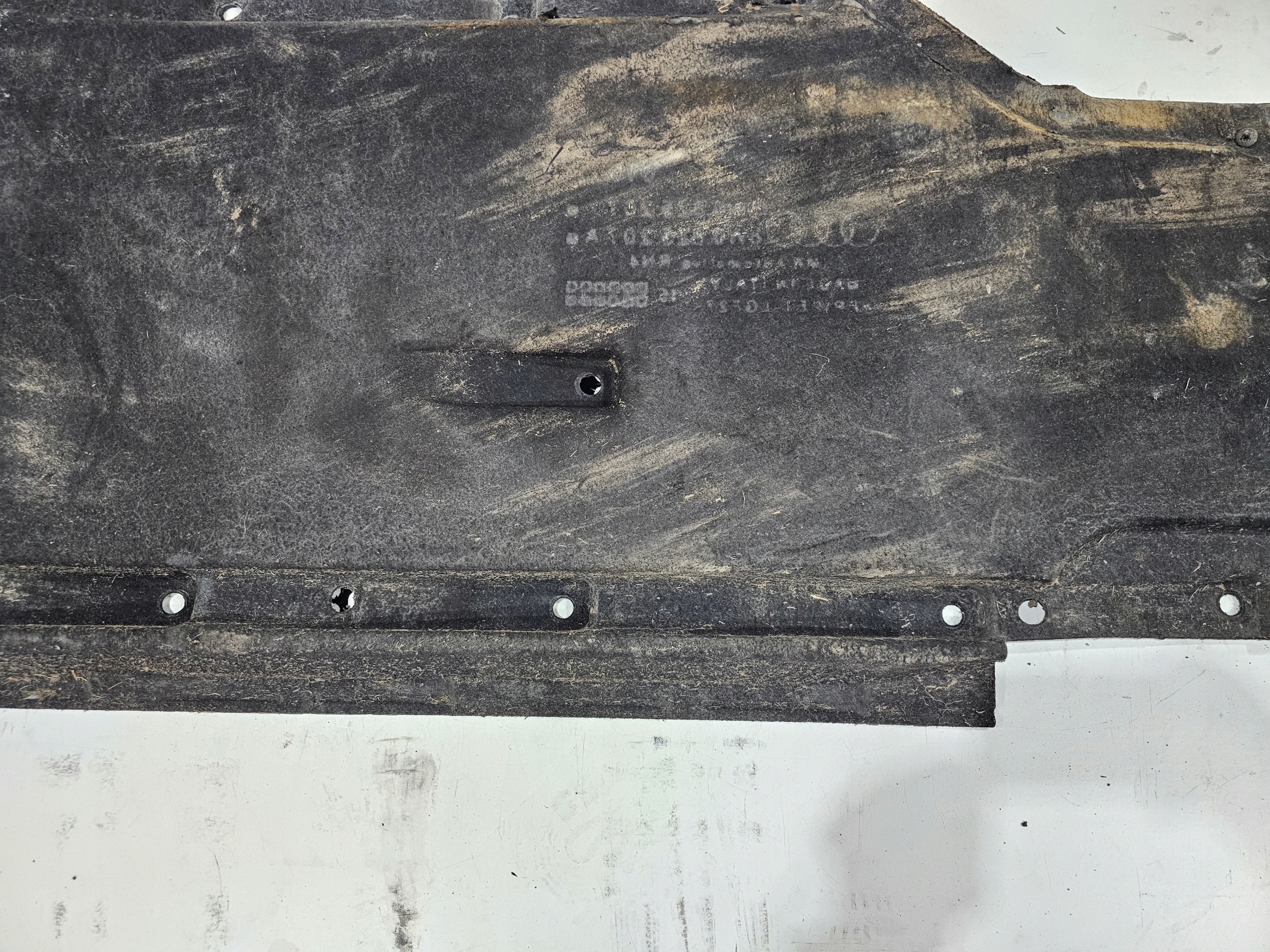 cover chassis left AUDI A4 B9 8W0825207