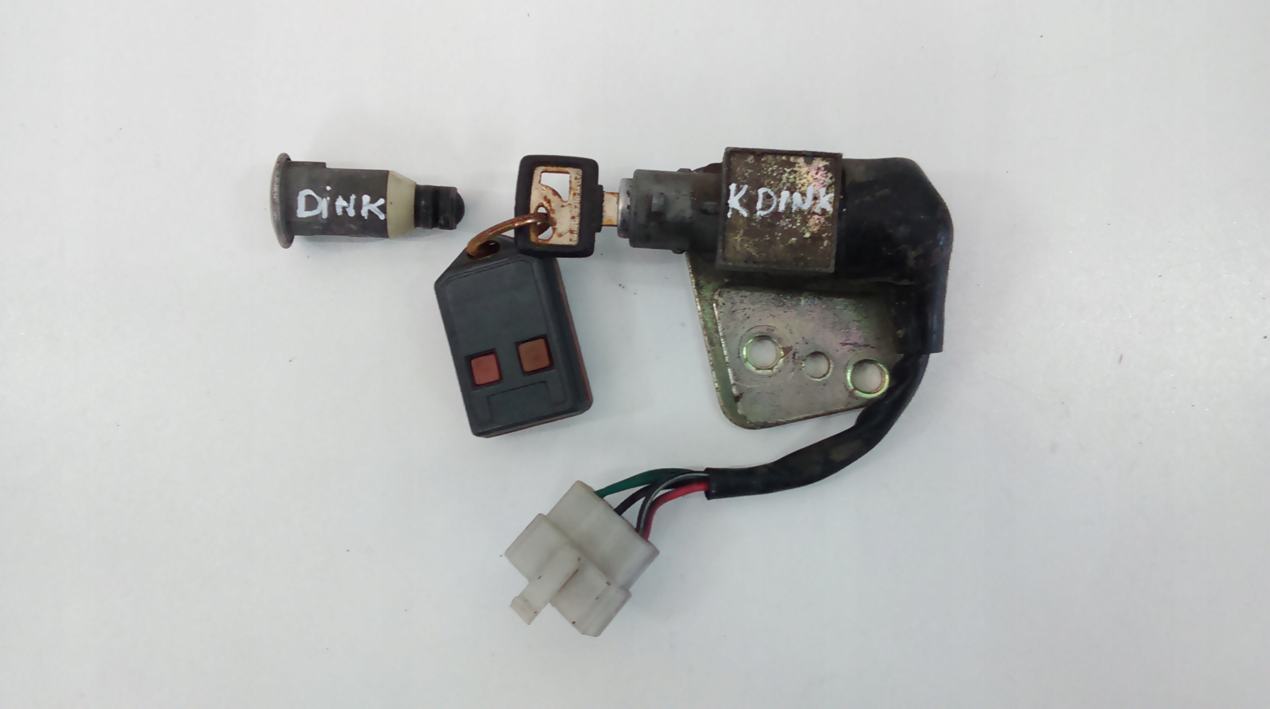 11123456 - KYMCO DINK замок зажигания пробка