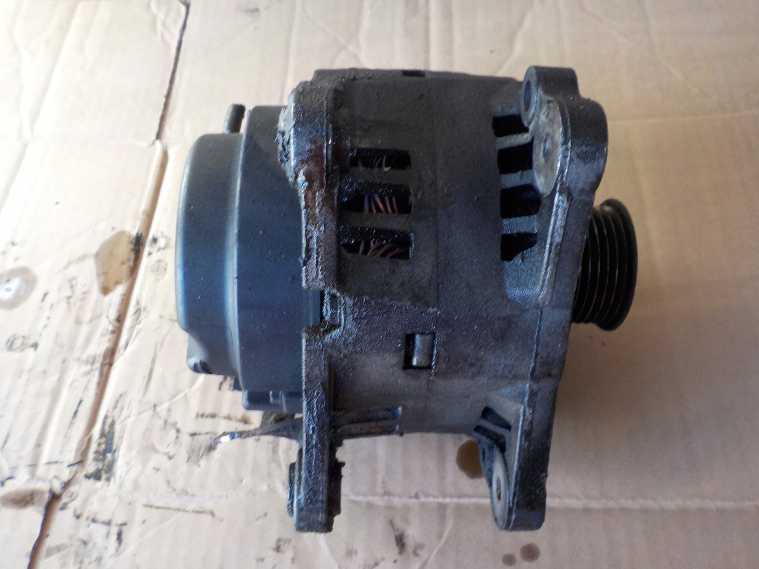 VW POLO IV alternator 03D903025H
