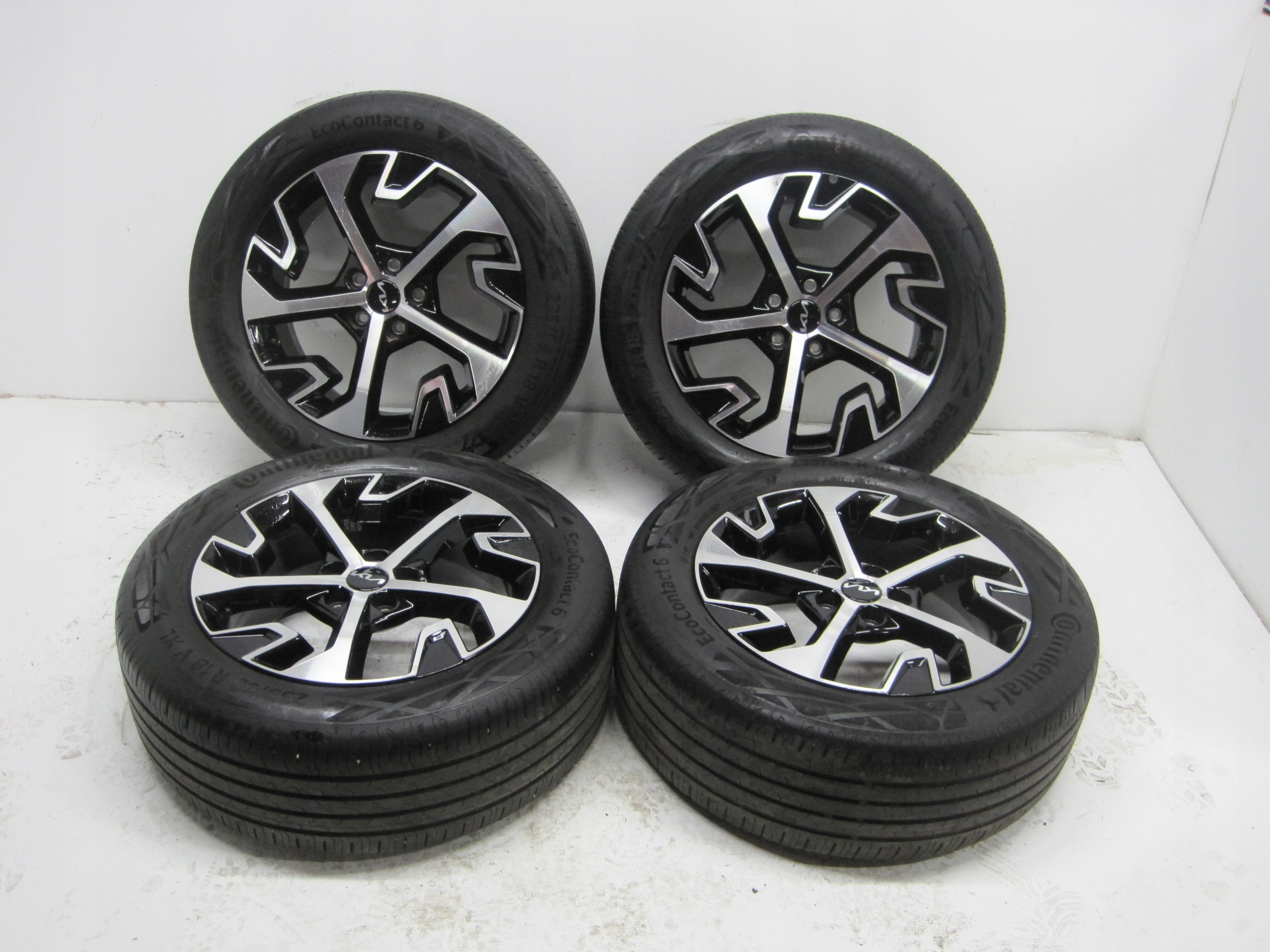 wheels discs tyres Kia Sportage V R18 3MM