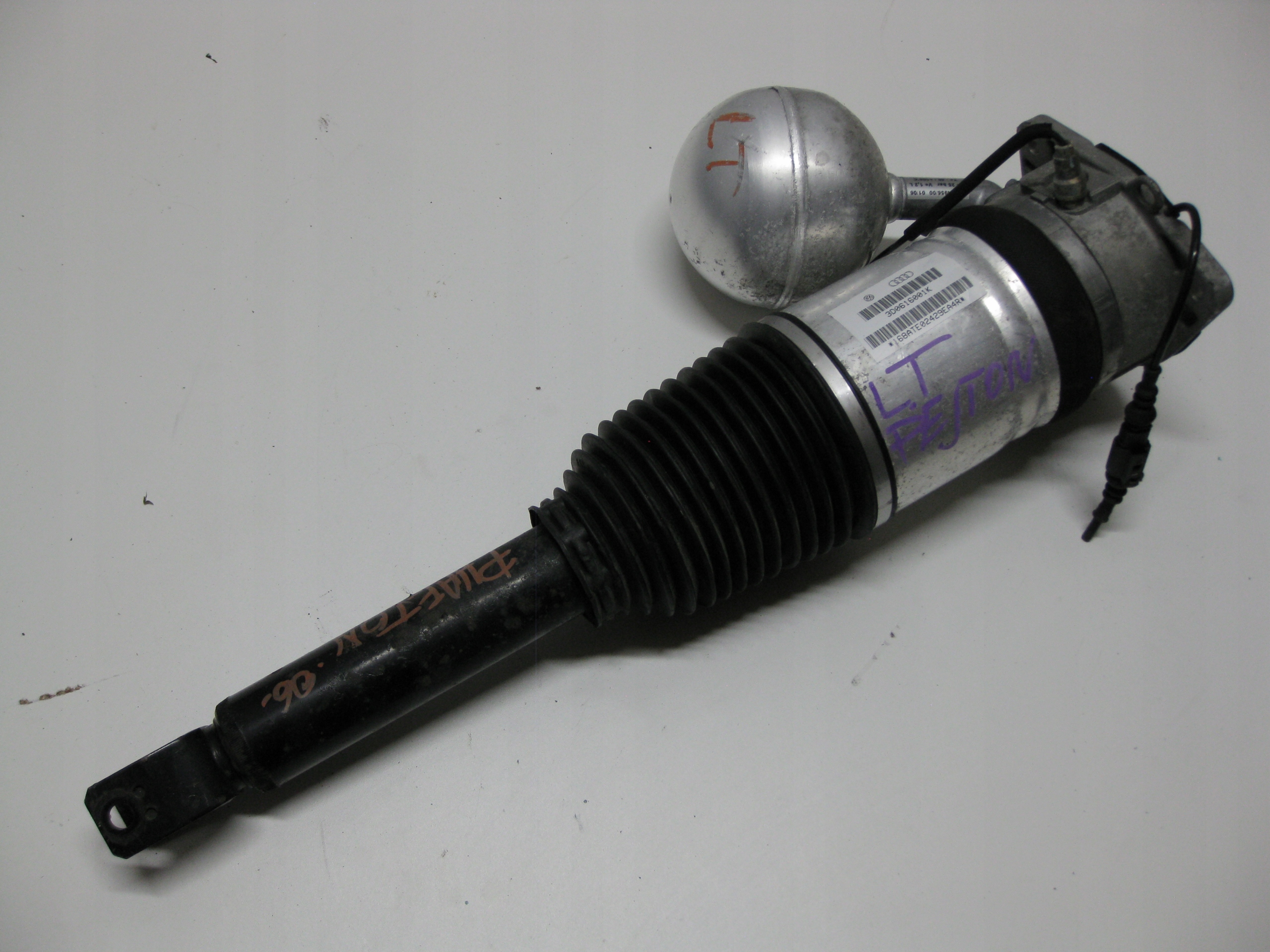 VW PHAETON 06R shock absorber left rear part 3D0616001K