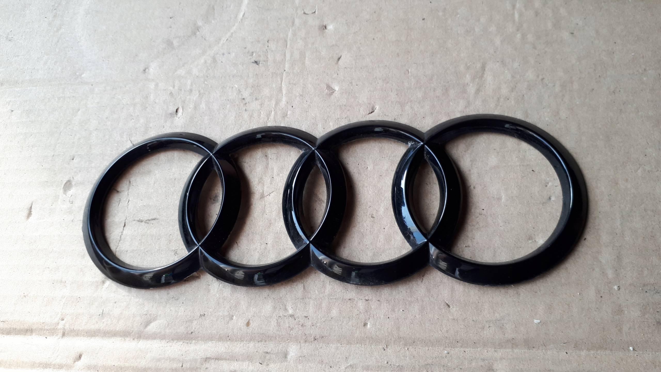 Sq5r Q5 ЕМБЛЕМА КРЫШКИ БАГАЖНИКА ЛОГОТИП ЧЕРНЫЙ