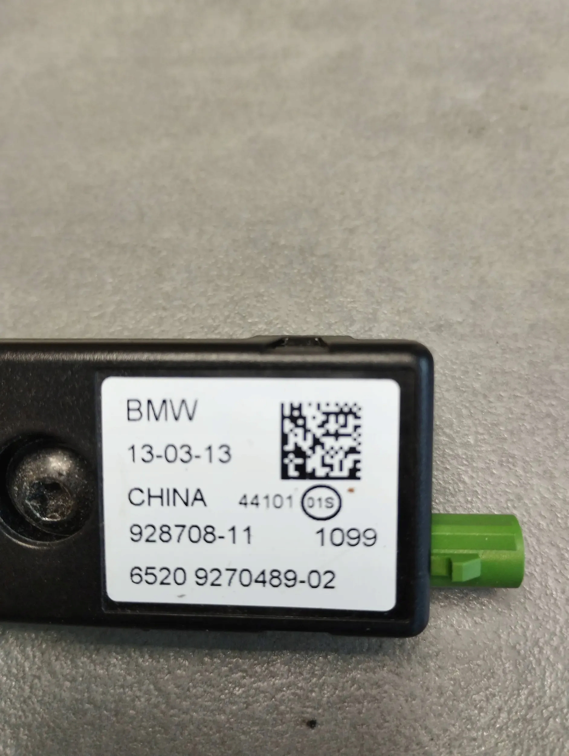 BMW X5 F15 antenna amplifier 9270489