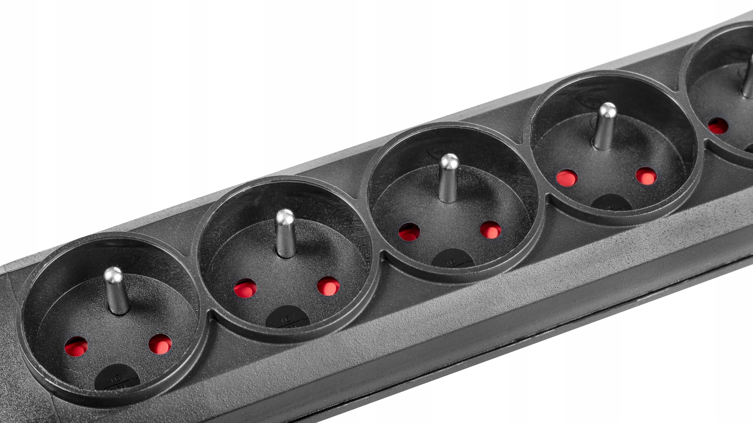 LISTWA ZASILAJĄCA PRZEPIĘCIOWA MONTIS 5 GNIAZD 3m Kolor czarny