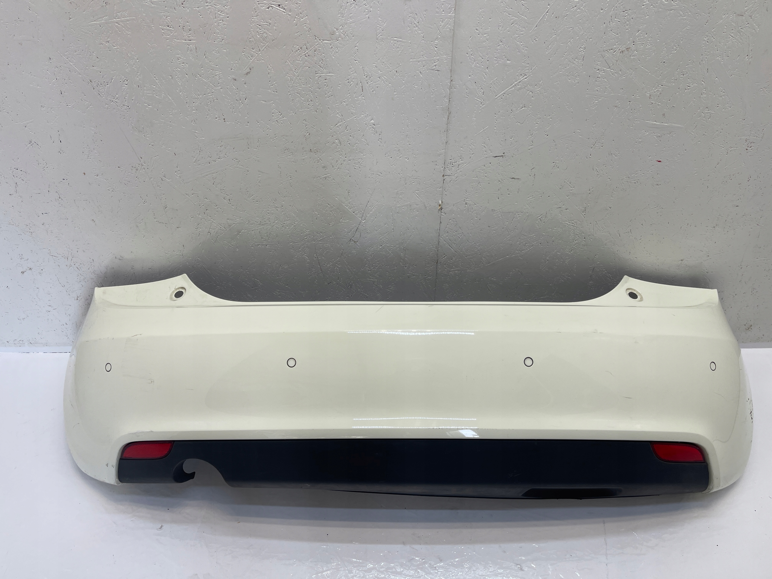 AUDI A1x ЗАДНІЙ БАМПЕР Ly9k