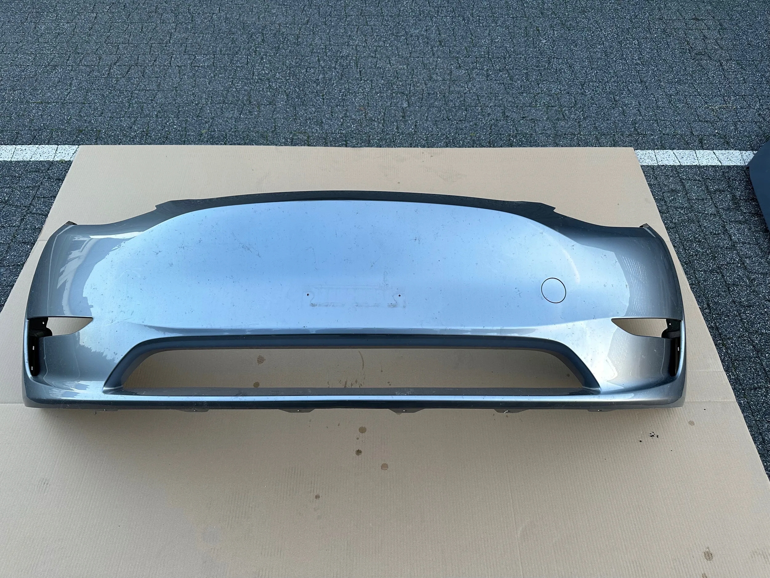 ZDERZAK Tesla Model Y 2020 IDEALNY ORYGINAŁ