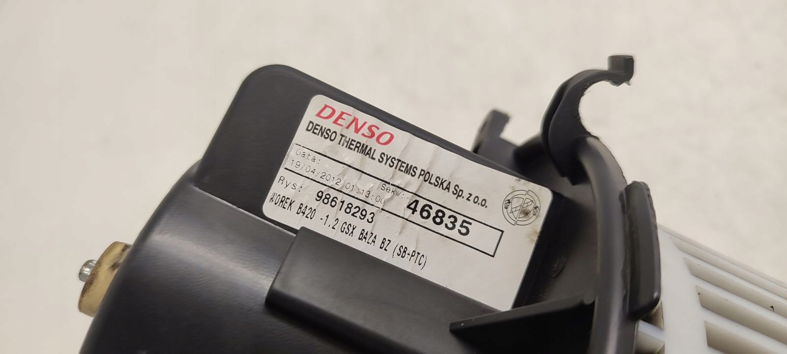 tOPENÍ ventilátor klími Ford KA II MK2 1,2
