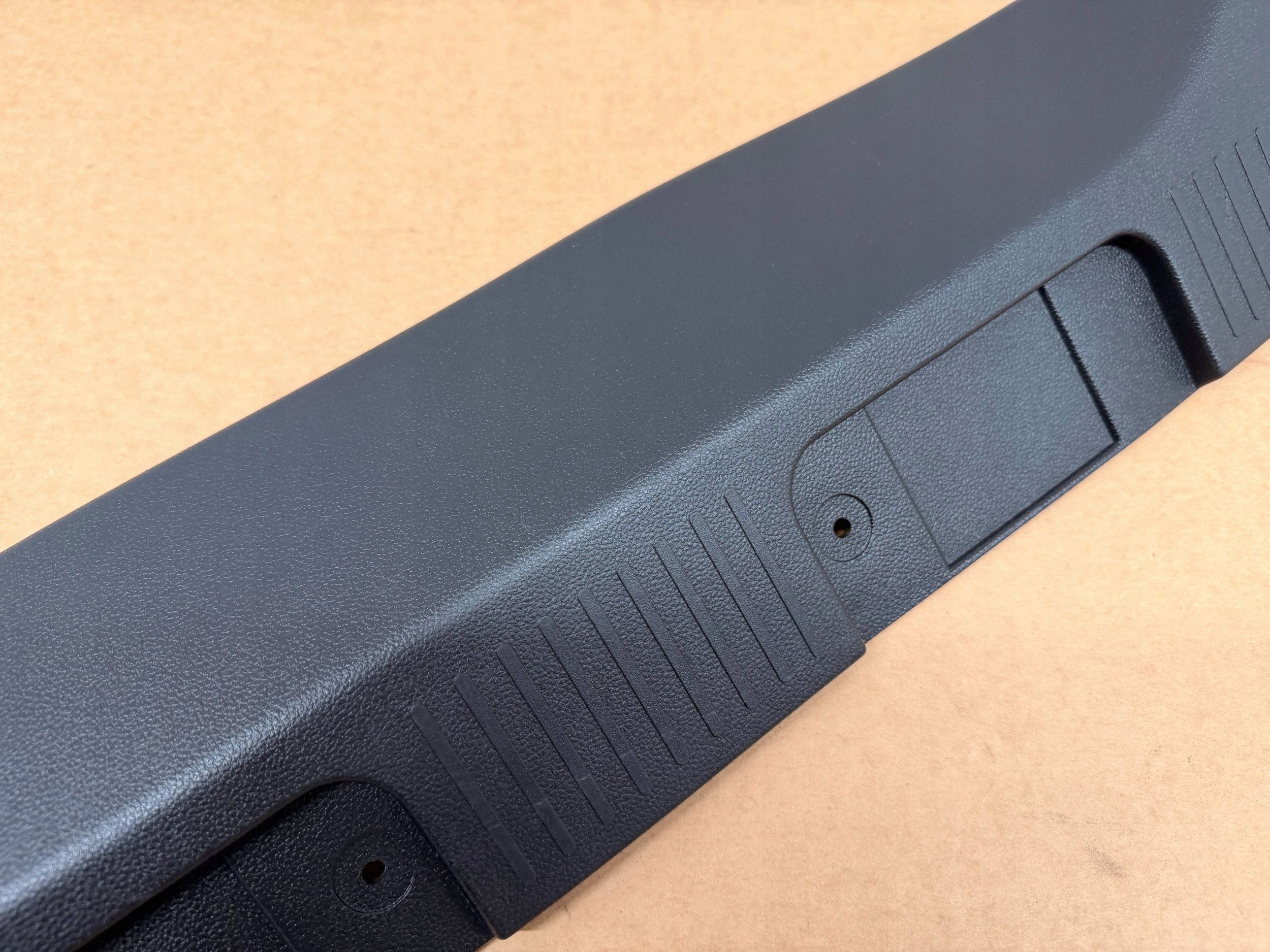Renault Express II couverture couverture seuil droit 828721131R