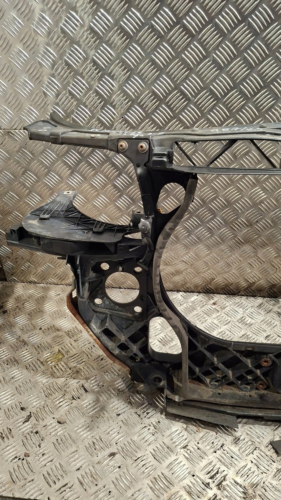 support panel for radiators AUDI A4 B6 3.0