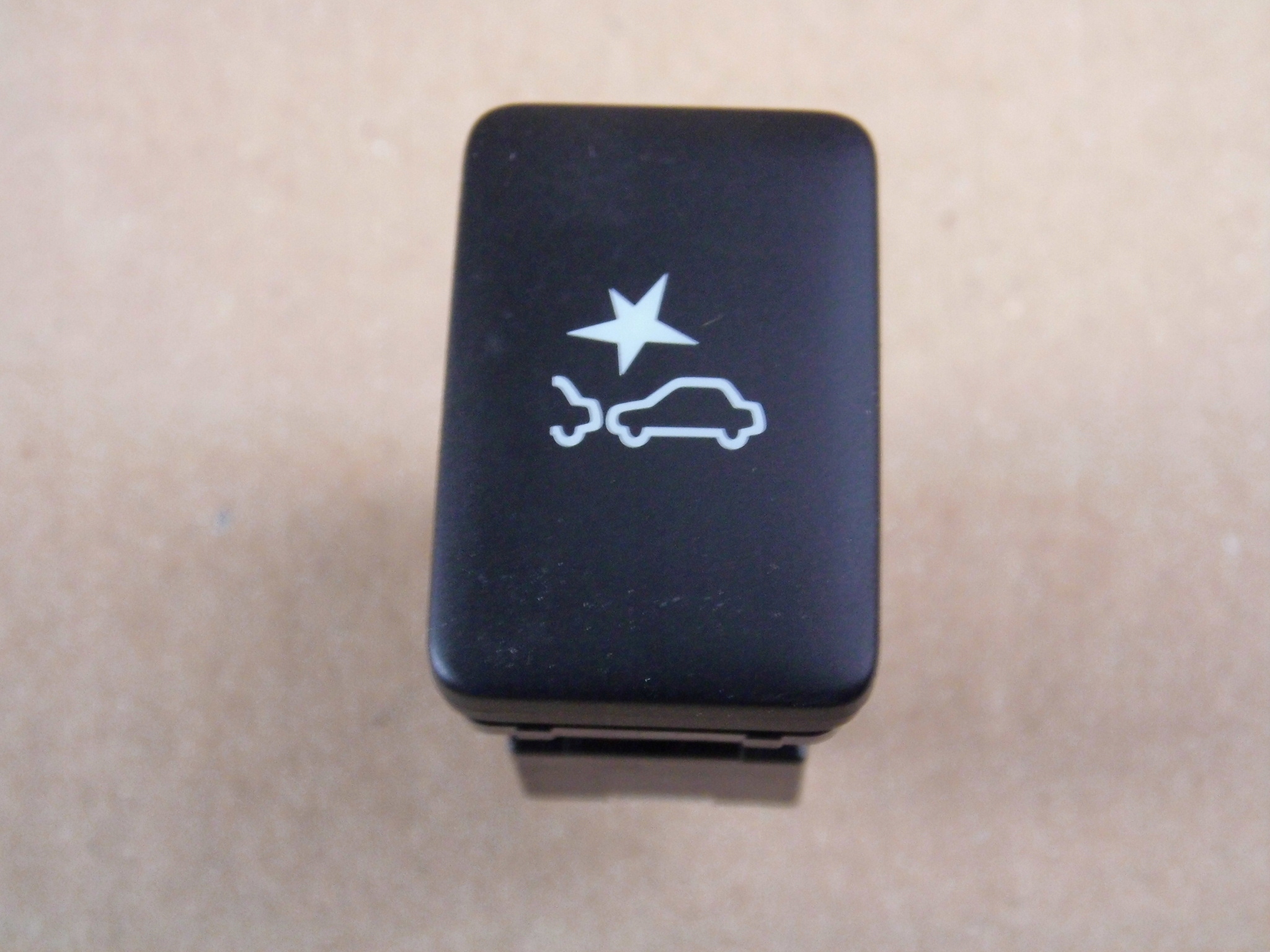 Mitsubishi Eclipse Cross switch radaru distronic 8610A183
