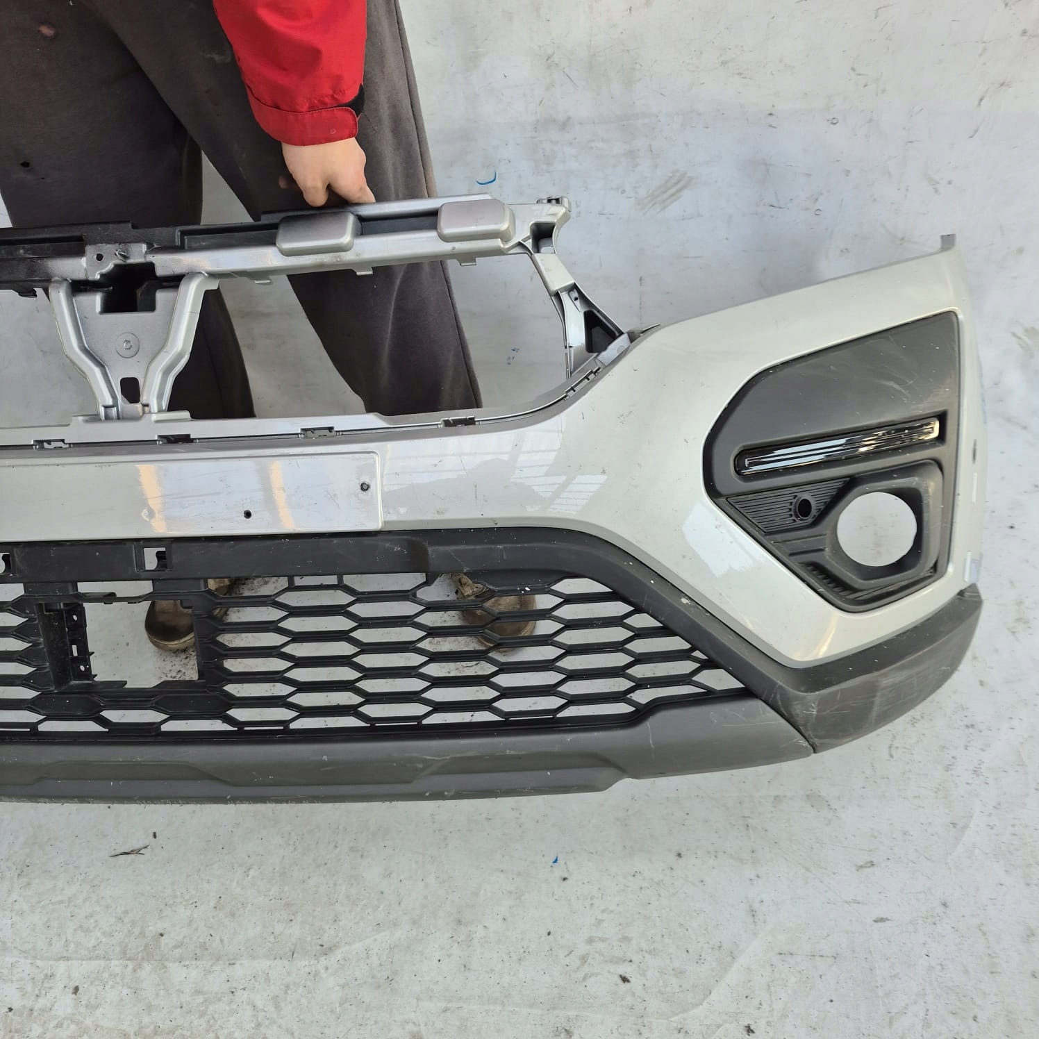 DACIA SANDERO III 3 STEPWAY 20-> bumper front front PDC