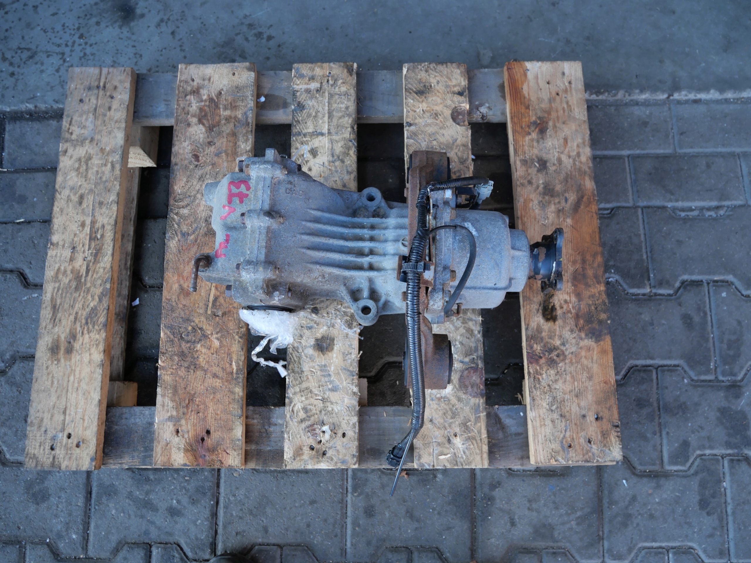 NISSAN X-TRAIL diff differential rear R145