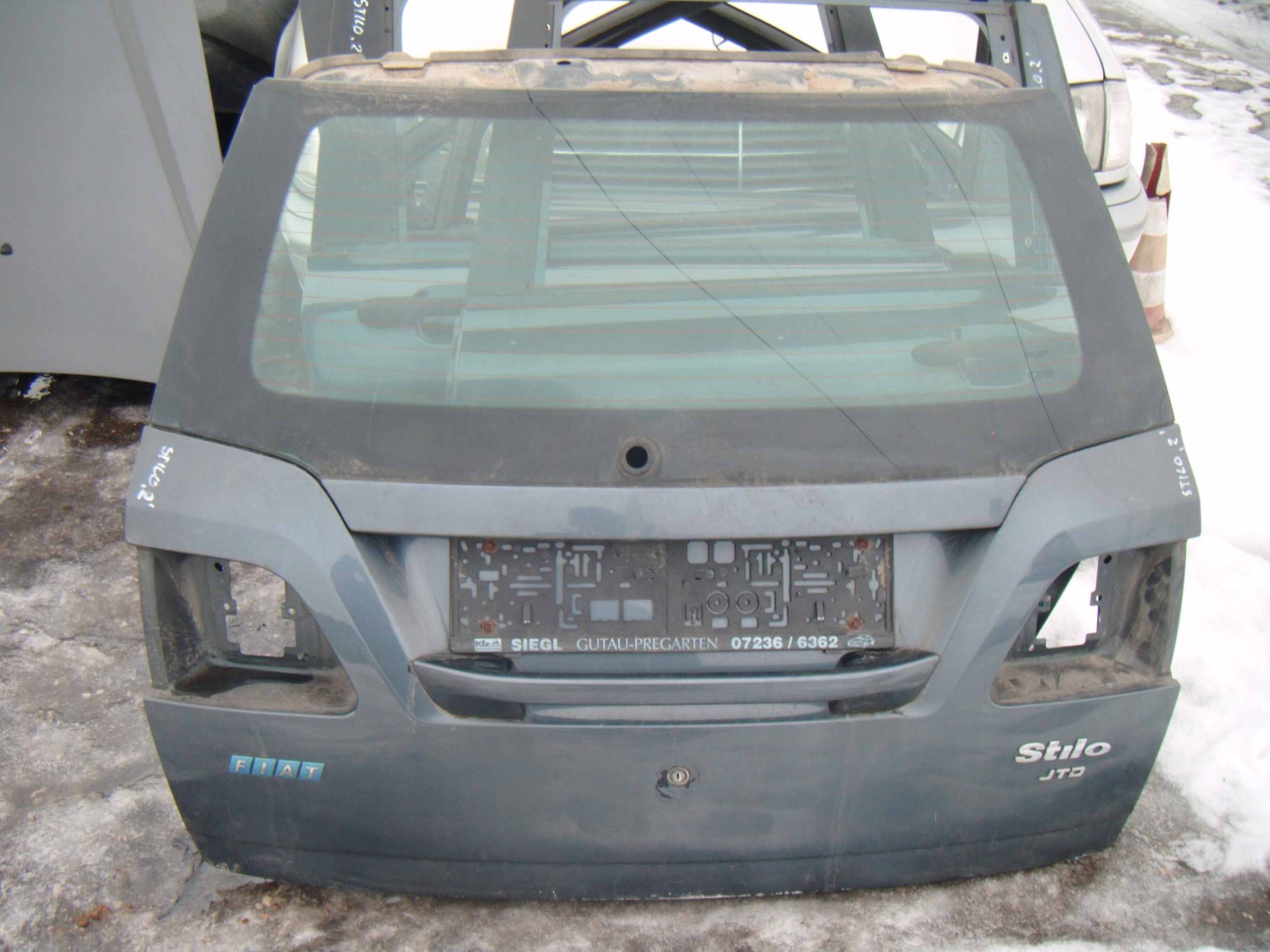 FIAT STILO KOMBI 2003-2007 KLAPA BAGAŻNIKA LAK 675