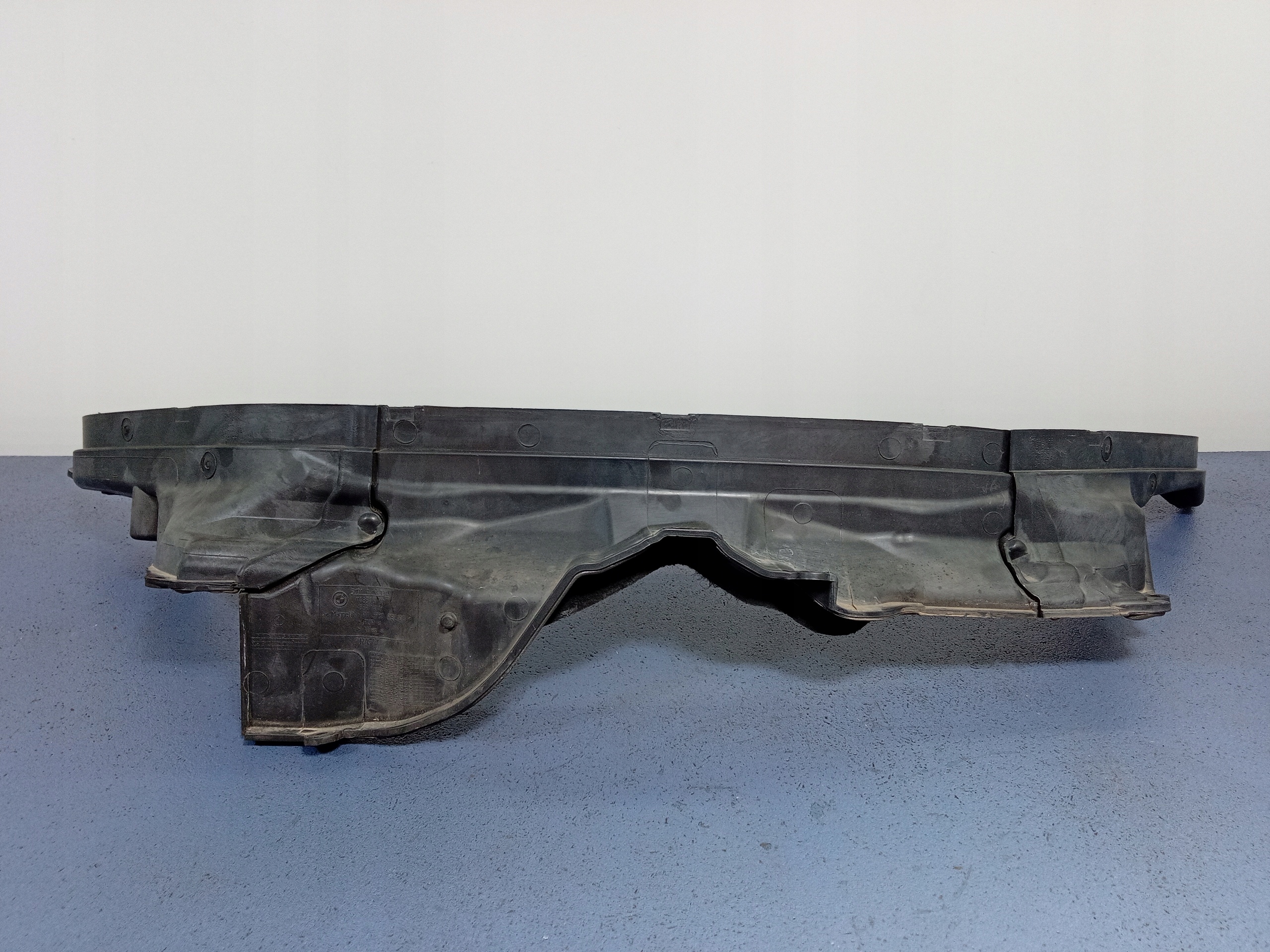 BMW 5 F10 F11 облицювання перегородки 7204334