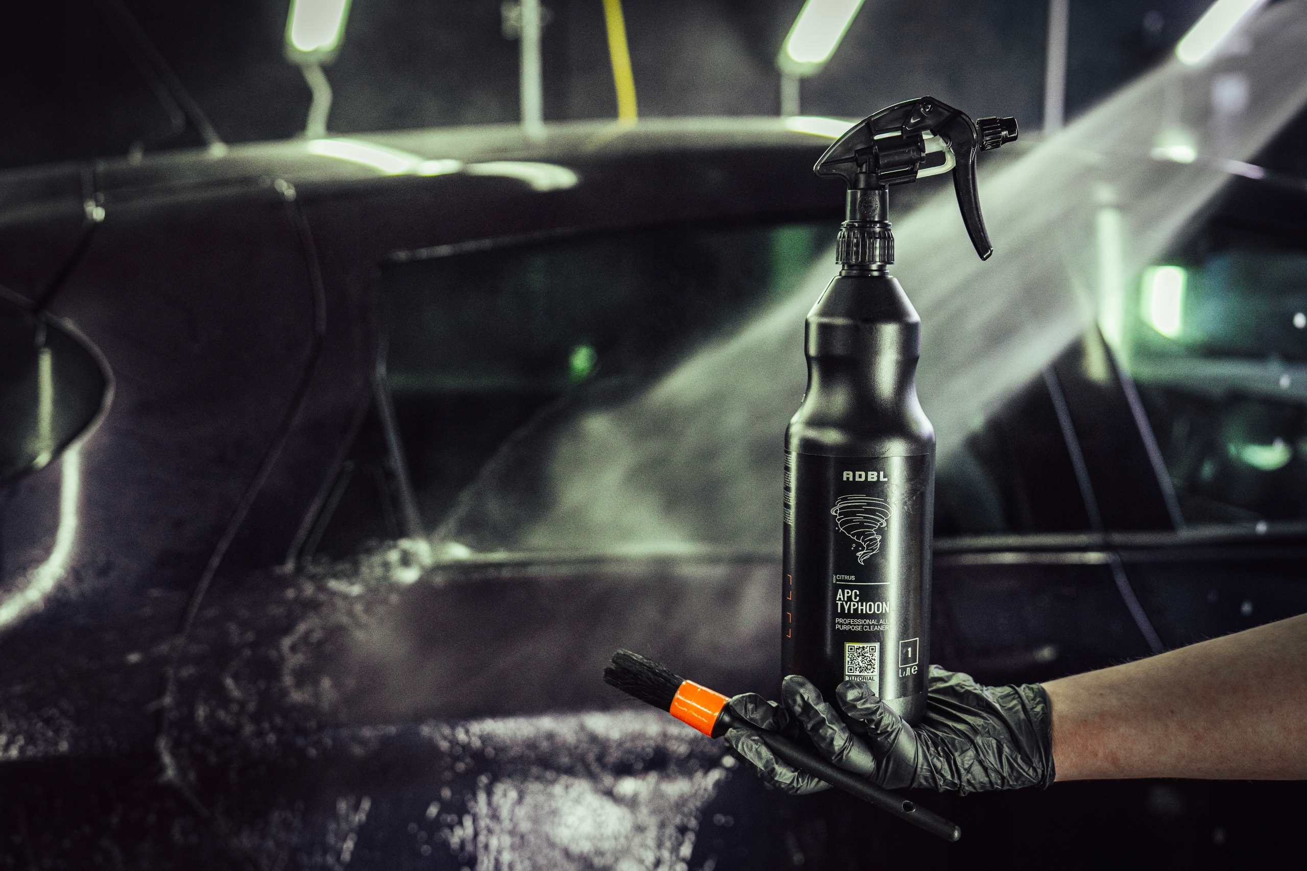 ADBL APC TYPHOON 1000ml skoncentrowany silny uniwersalny środek czyszczący Pojemność opakowania 1000 ml