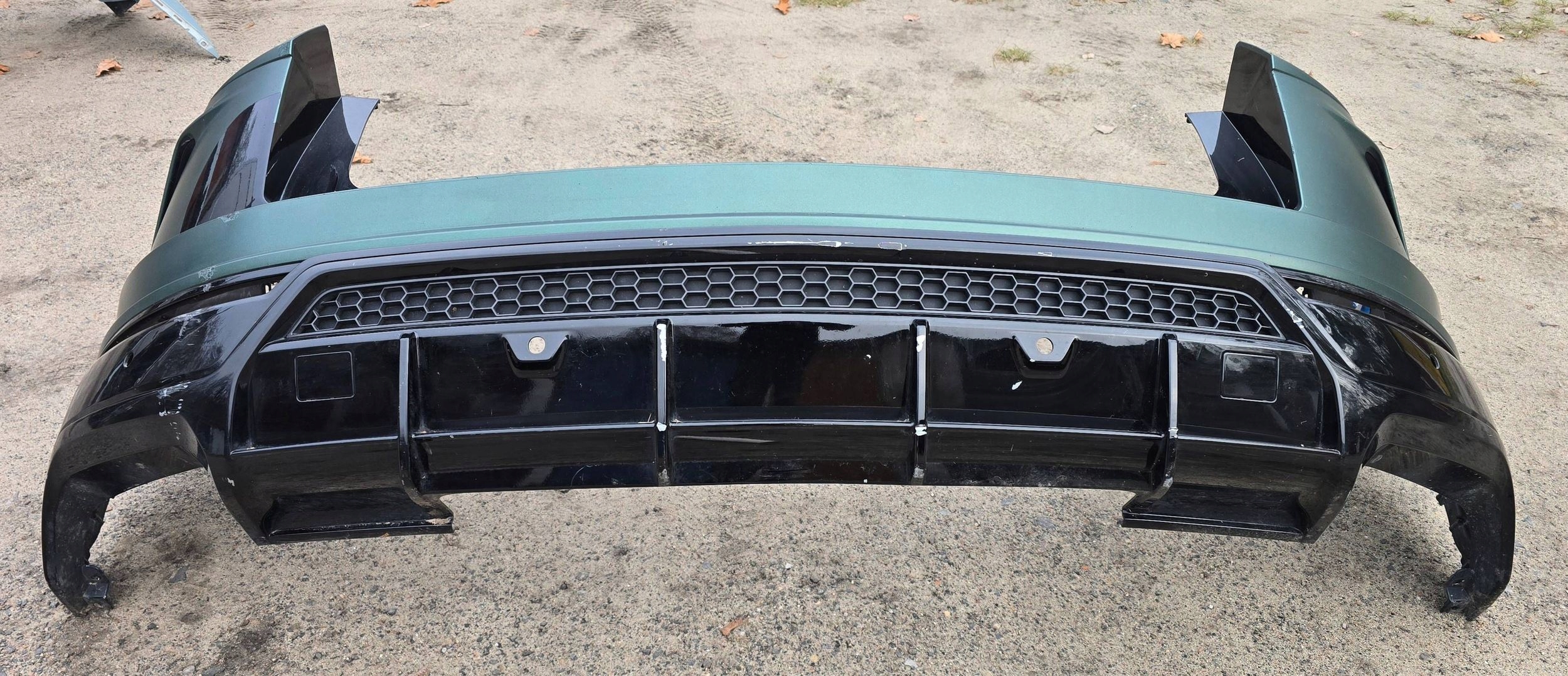 Lamborghini Urus heck Stoßstange hinten